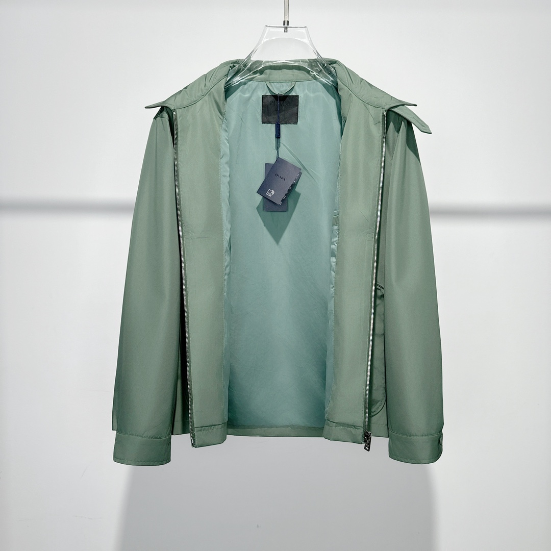 Amiri Logo Print Zip Jacket - DesignerGu