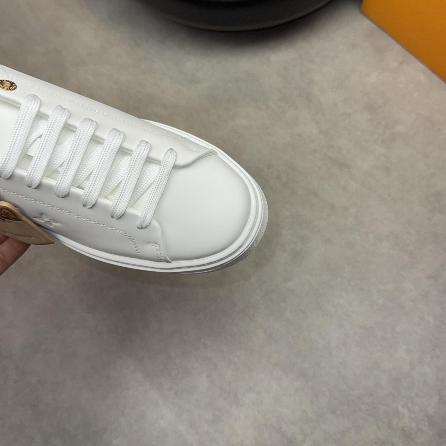 Louis Vuitton Sneaker - DesignerGu