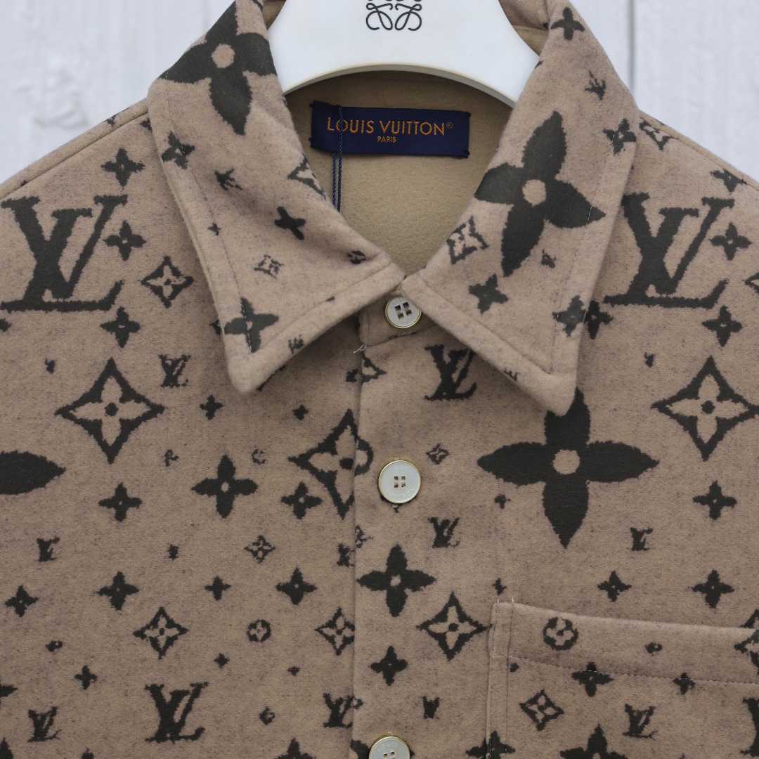 Louis Vuitton Monogram Double Face Wool, Silk And Cashmere-Blend Overshirt  1AFYF5 - DesignerGu