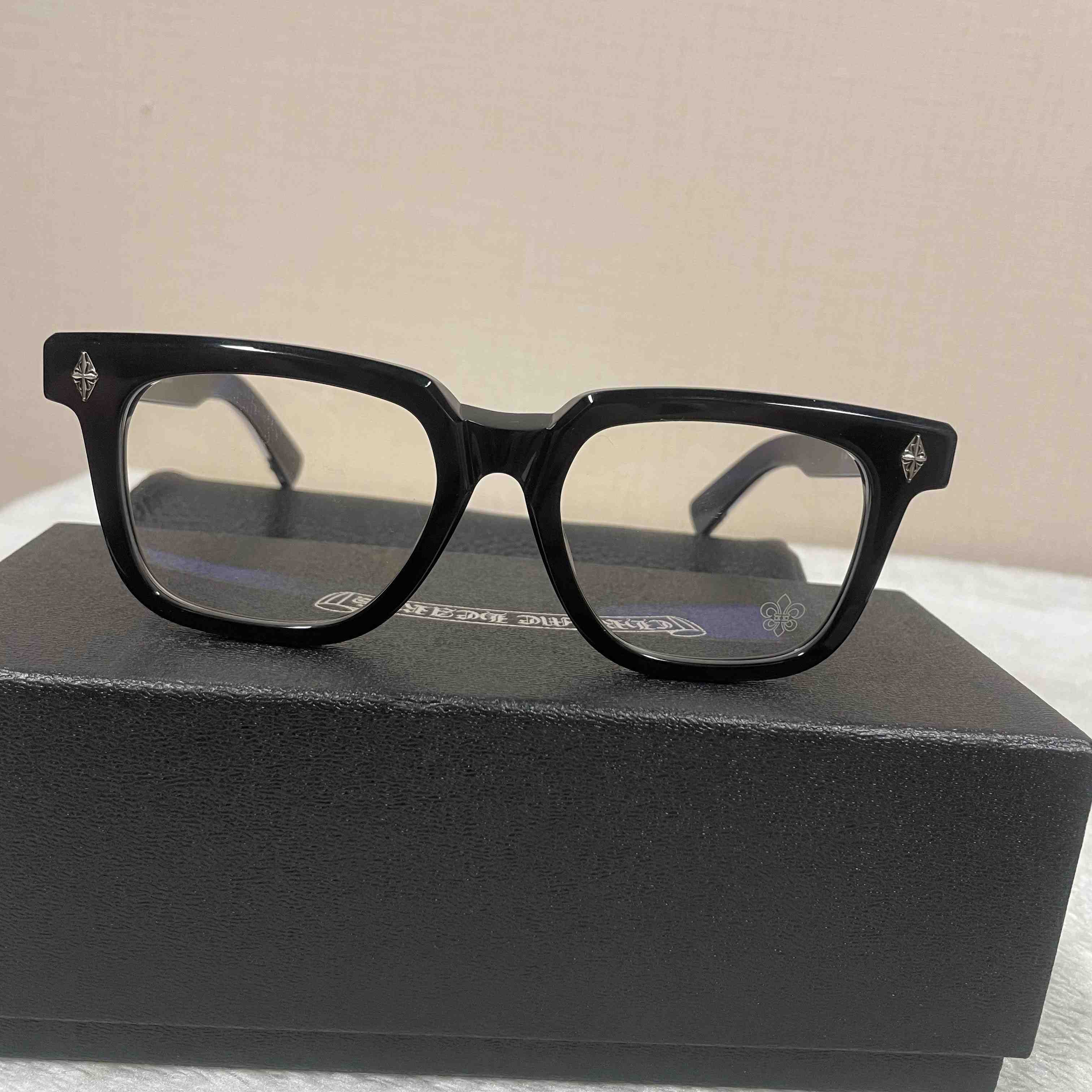 Chrome Hearts Glasses - DesignerGu