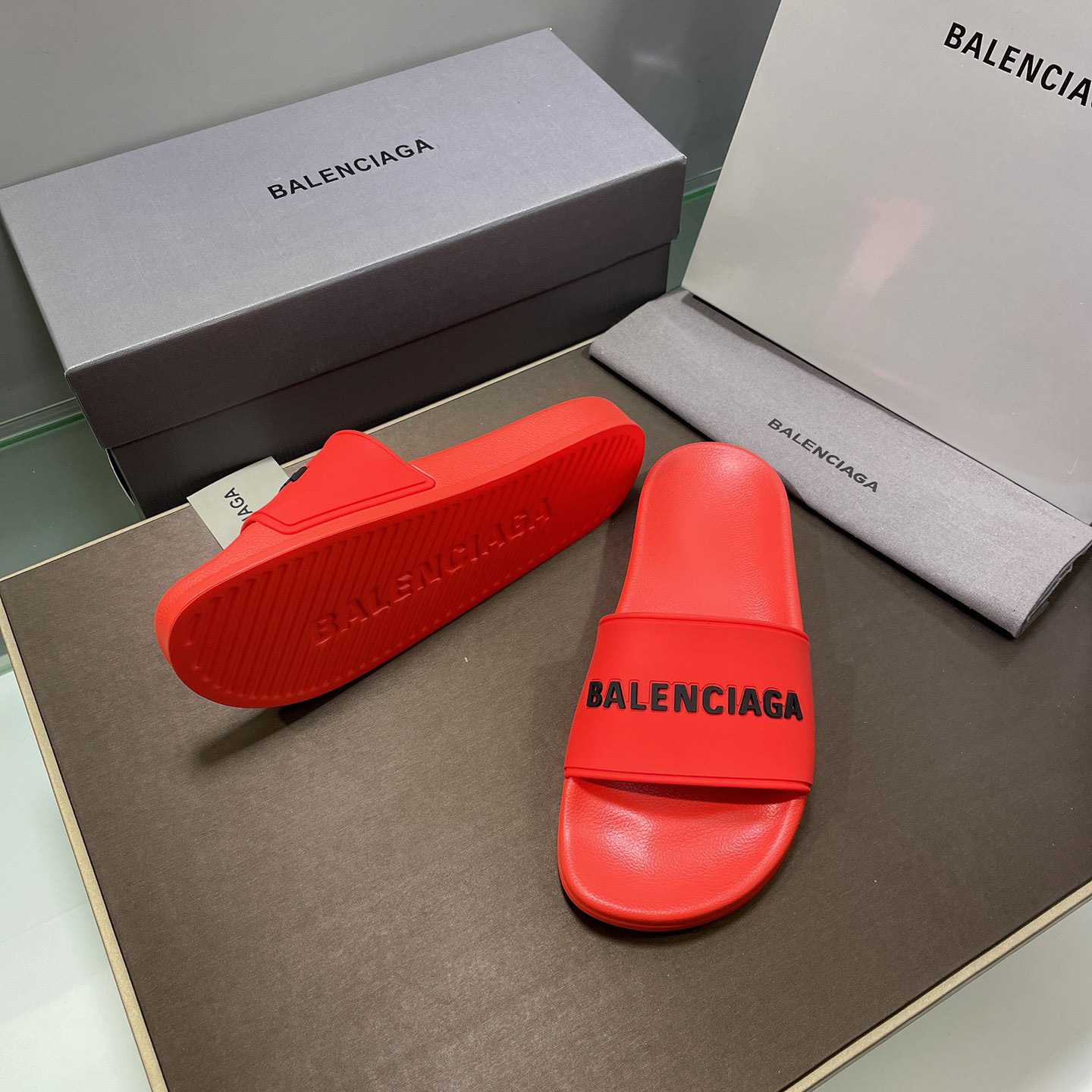 Balenciaga Pool Slide - DesignerGu