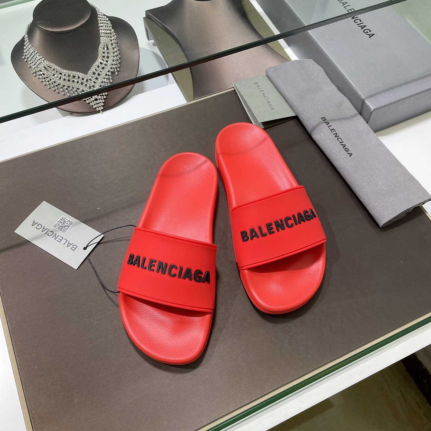 Balenciaga Pool Slide - DesignerGu