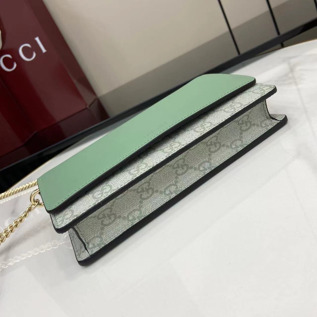 Gucci GG Emblem Wallet On Chain - DesignerGu