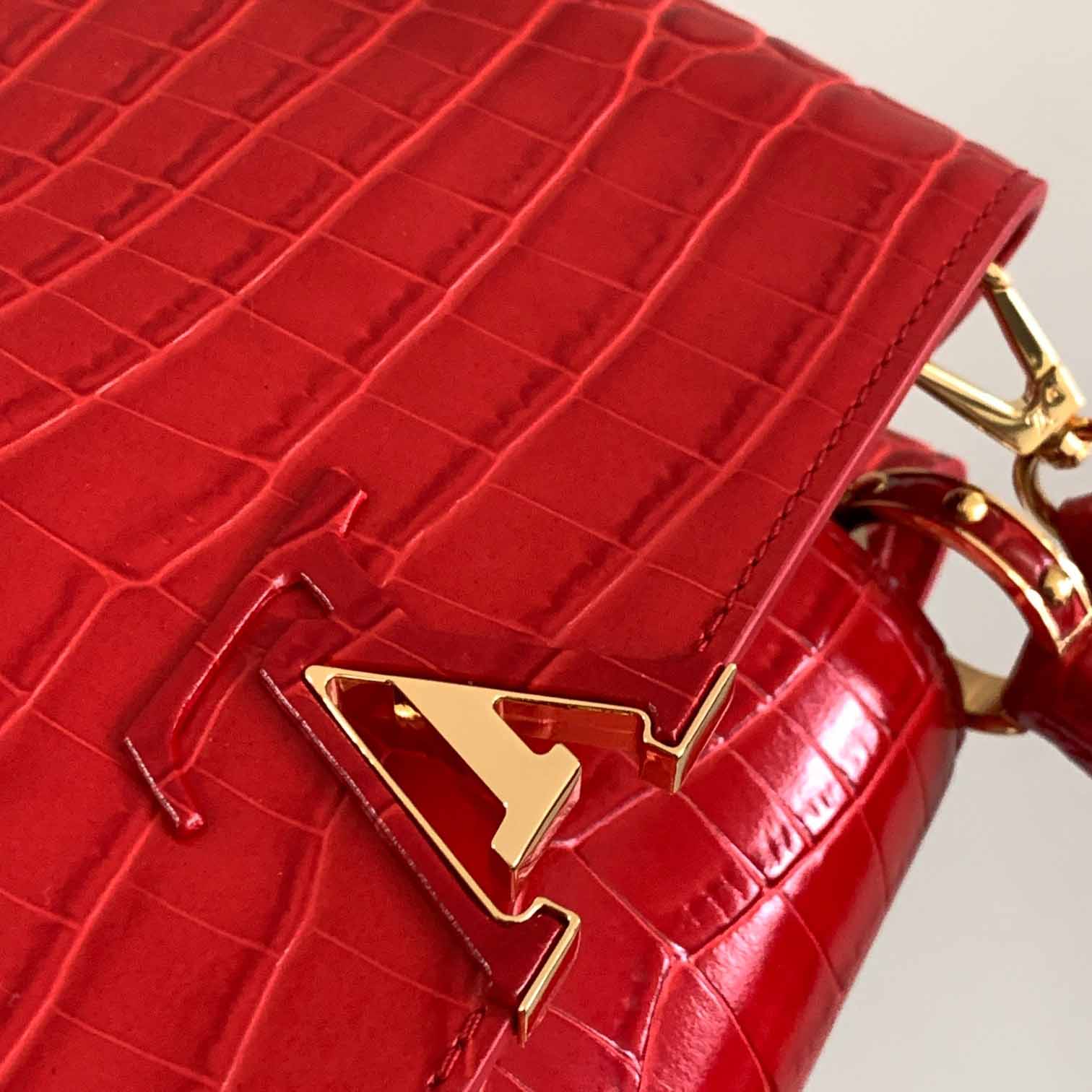 Louis Vuitton Capucines BB   N92173 (27 x 18x9cm) - DesignerGu