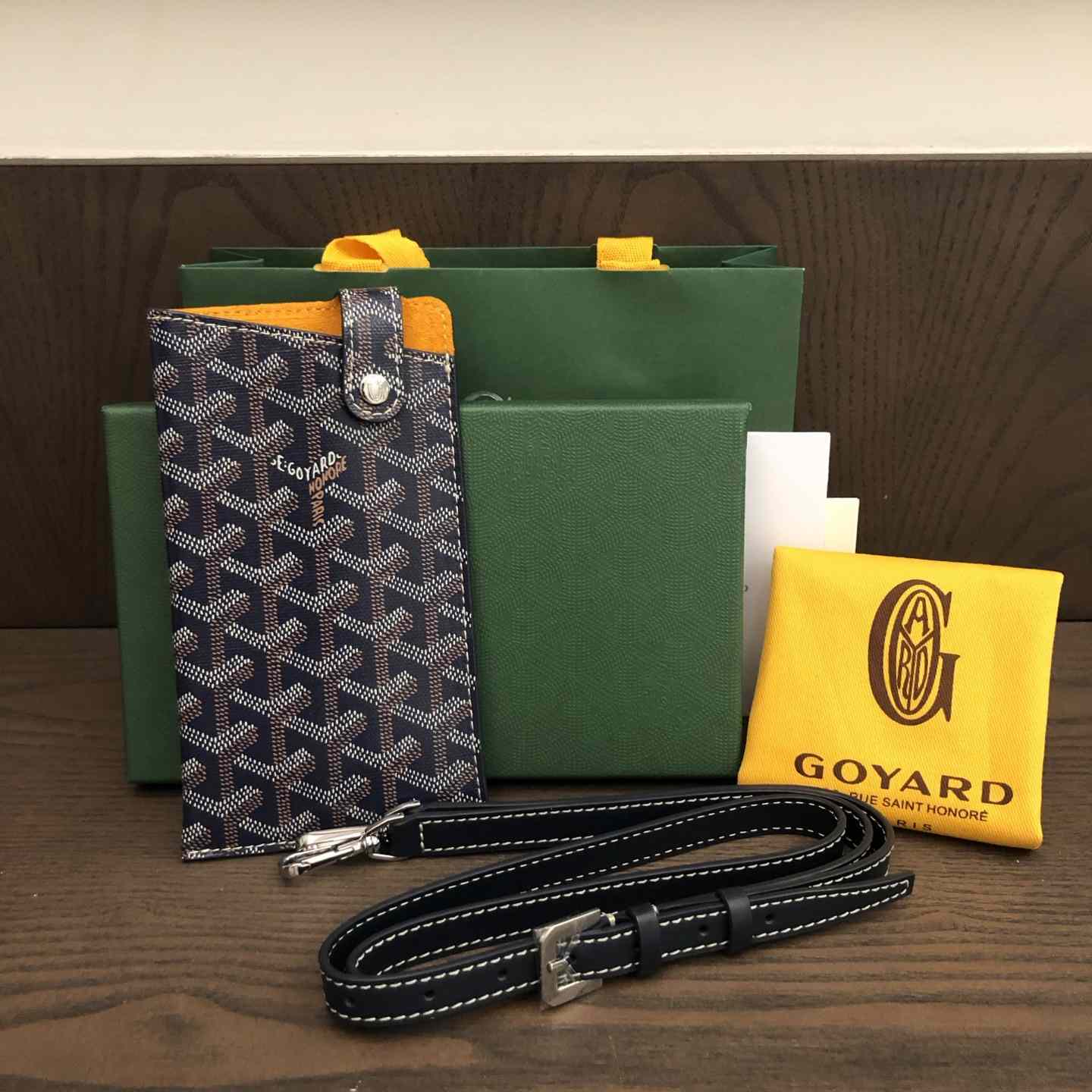 Goyard Montmartre GM Case - DesignerGu