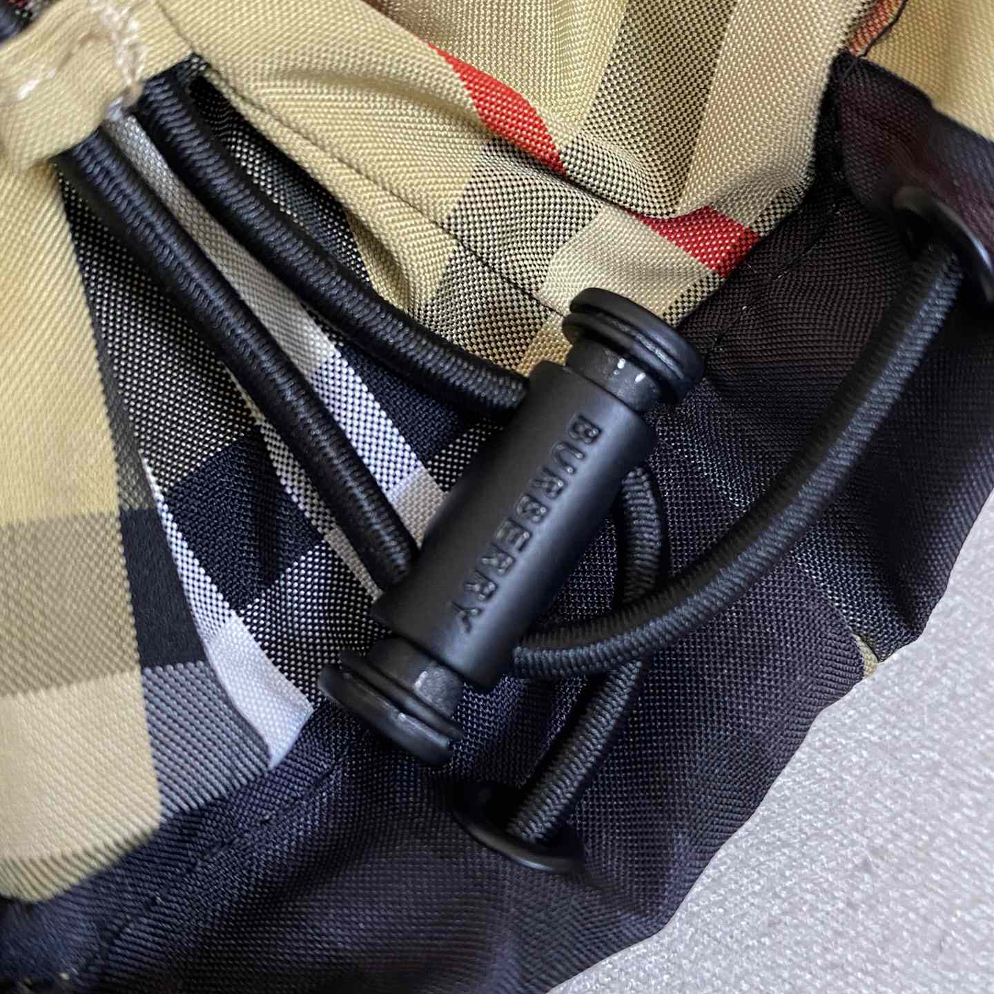 Burberry Sliced Check Hooded Jacket - DesignerGu