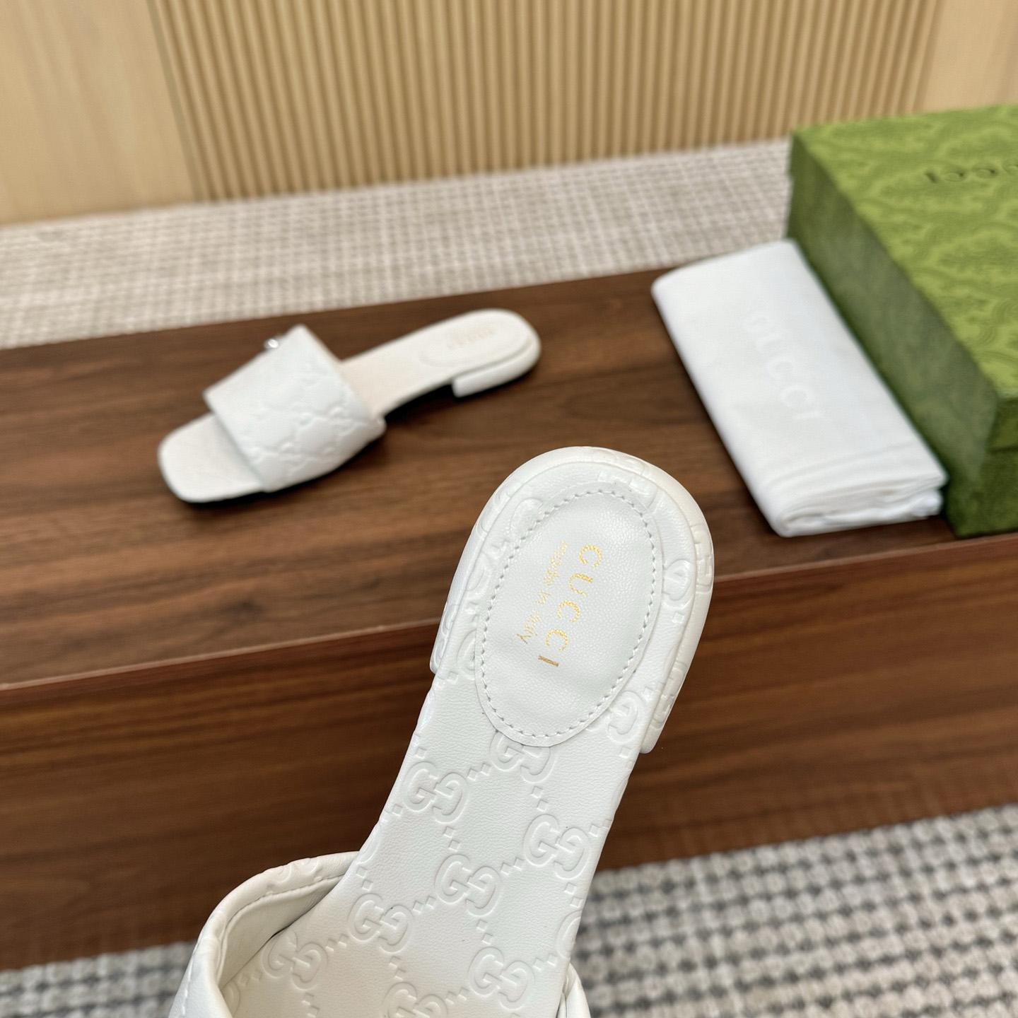 Gucci Women's Slide Sandal With Double G - DesignerGu