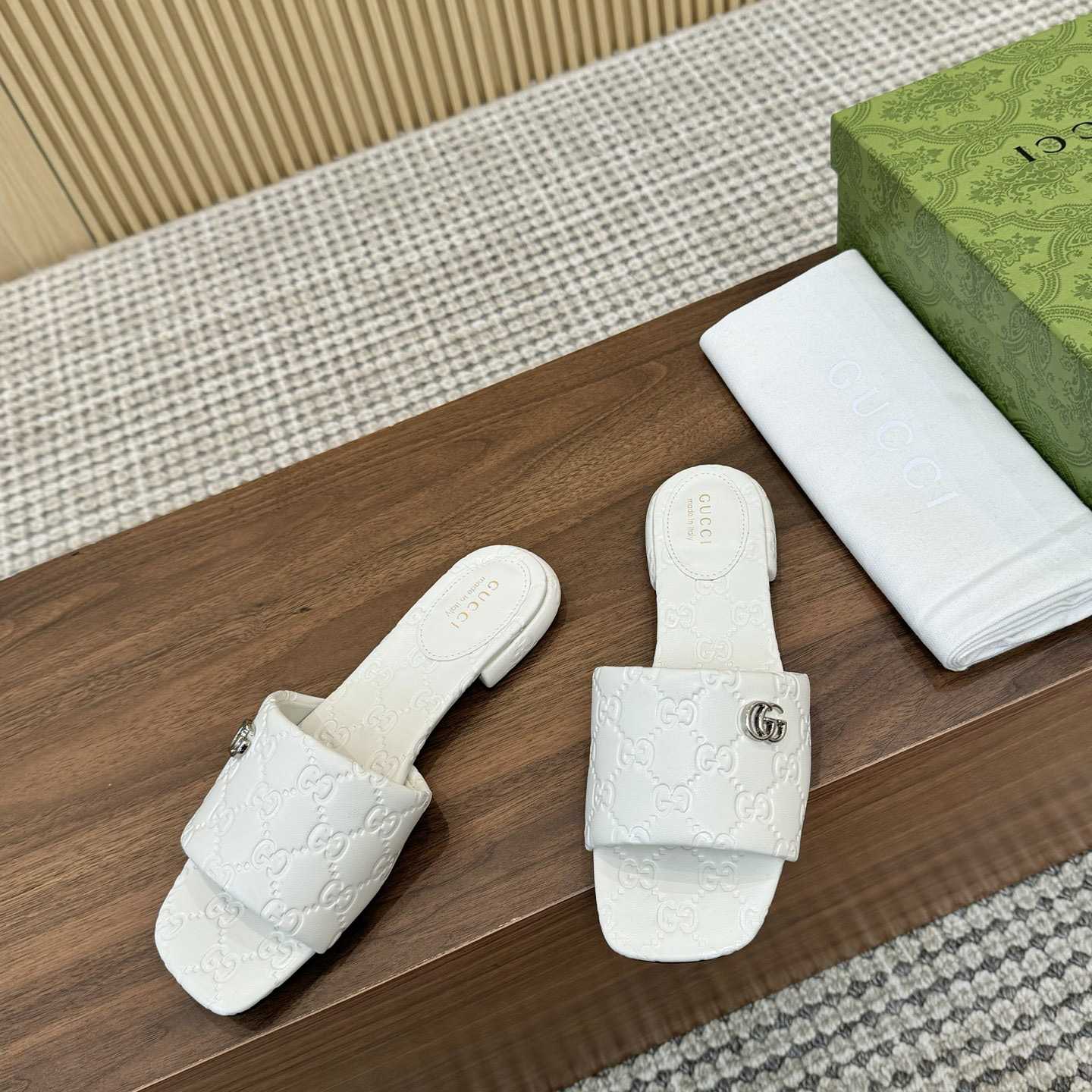 Gucci Women's Slide Sandal With Double G - DesignerGu