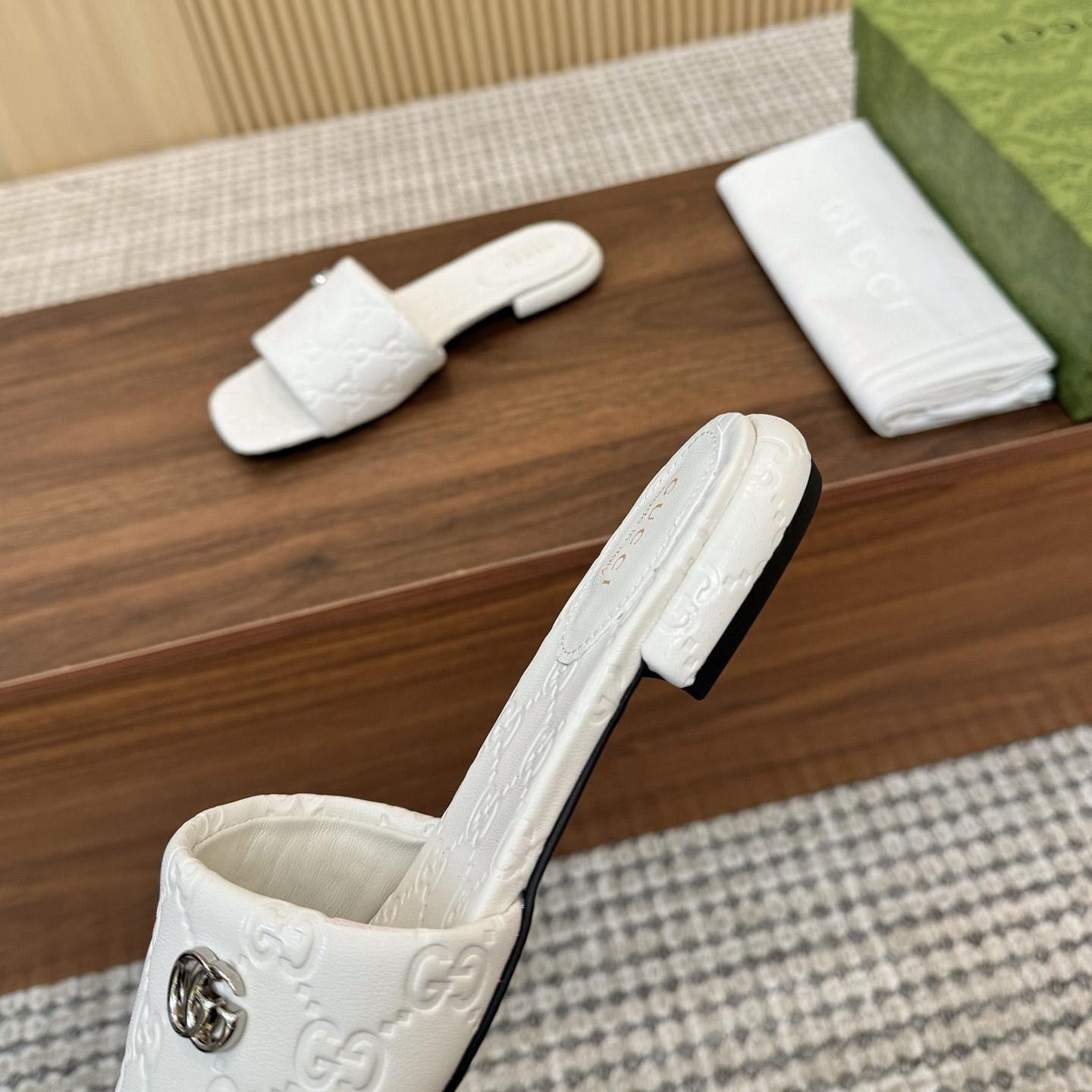 Gucci Women's Slide Sandal With Double G - DesignerGu