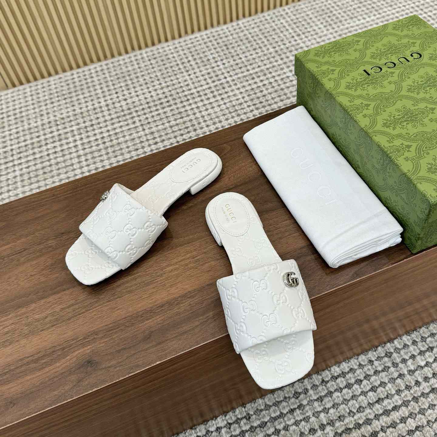 Gucci Women's Slide Sandal With Double G - DesignerGu