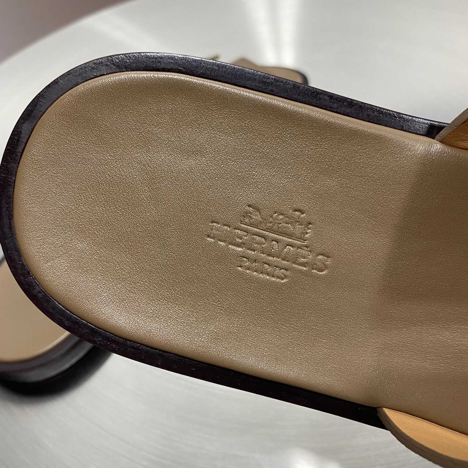 Hermes Izmir Sandal - DesignerGu