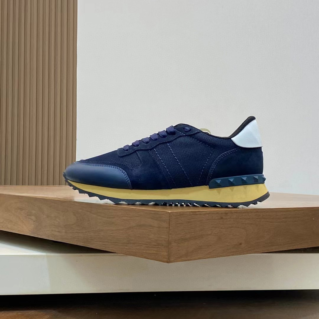 Valent Garavani Rockrunner Sneaker  - DesignerGu