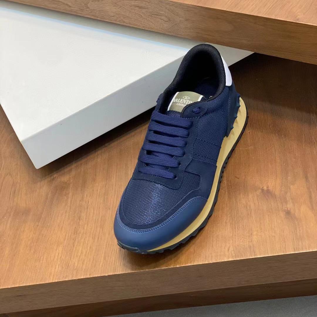 Valent Garavani Rockrunner Sneaker  - DesignerGu