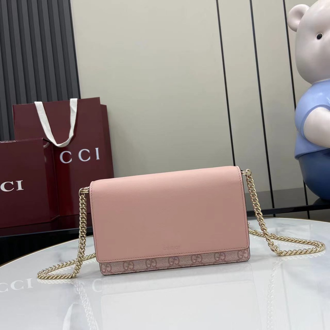 Gucci GG Emblem Wallet On Chain - DesignerGu