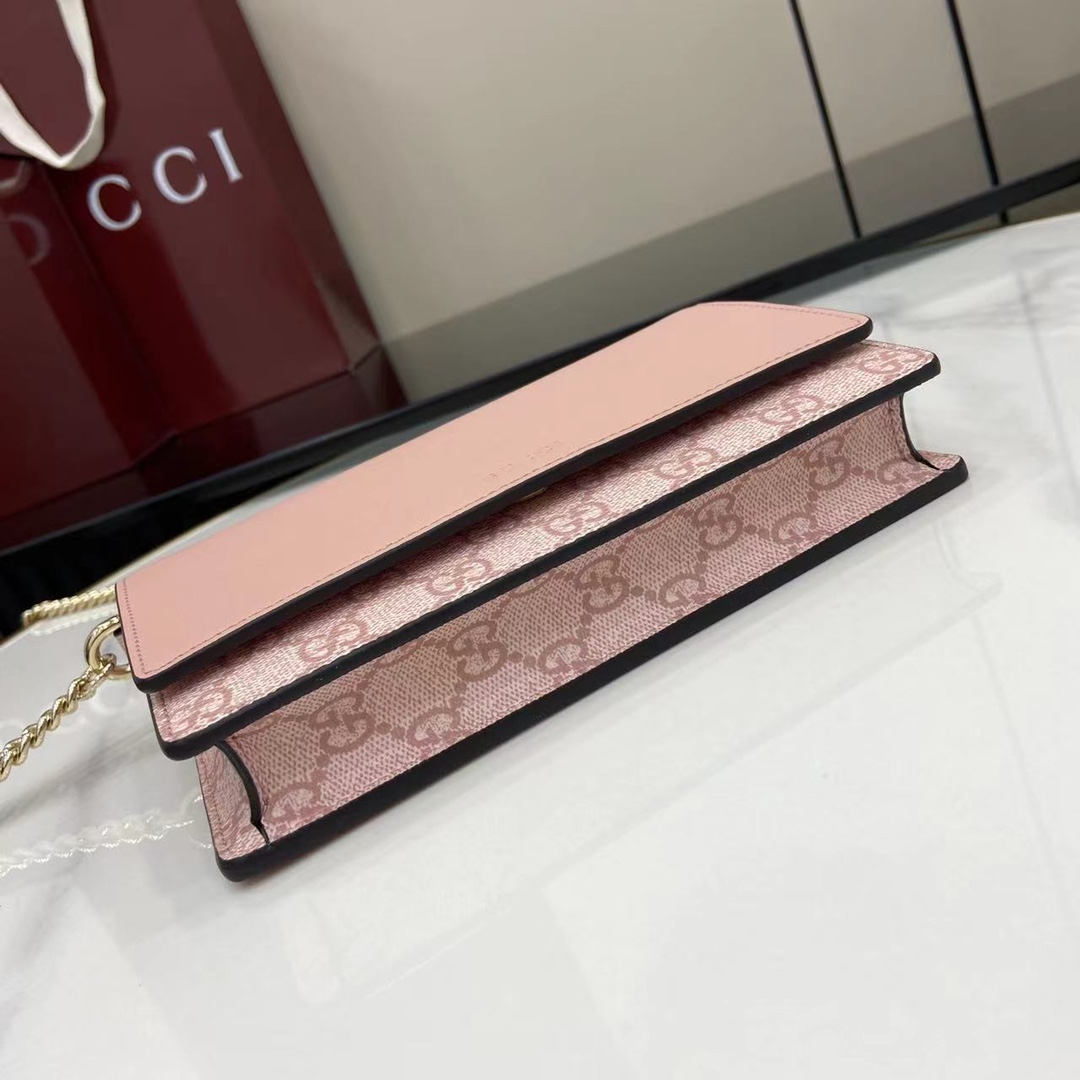 Gucci GG Emblem Wallet On Chain - DesignerGu