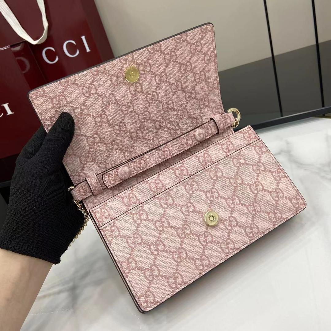 Gucci GG Emblem Wallet On Chain - DesignerGu