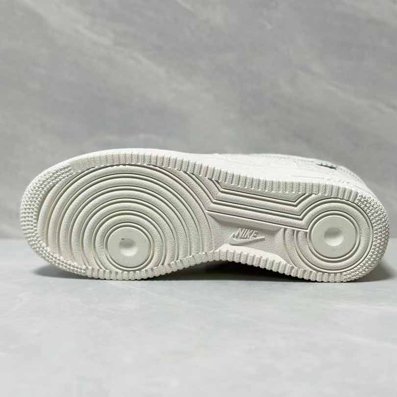 Louis Vuitton X Nike Air Force 1 Sneaker In White - DesignerGu