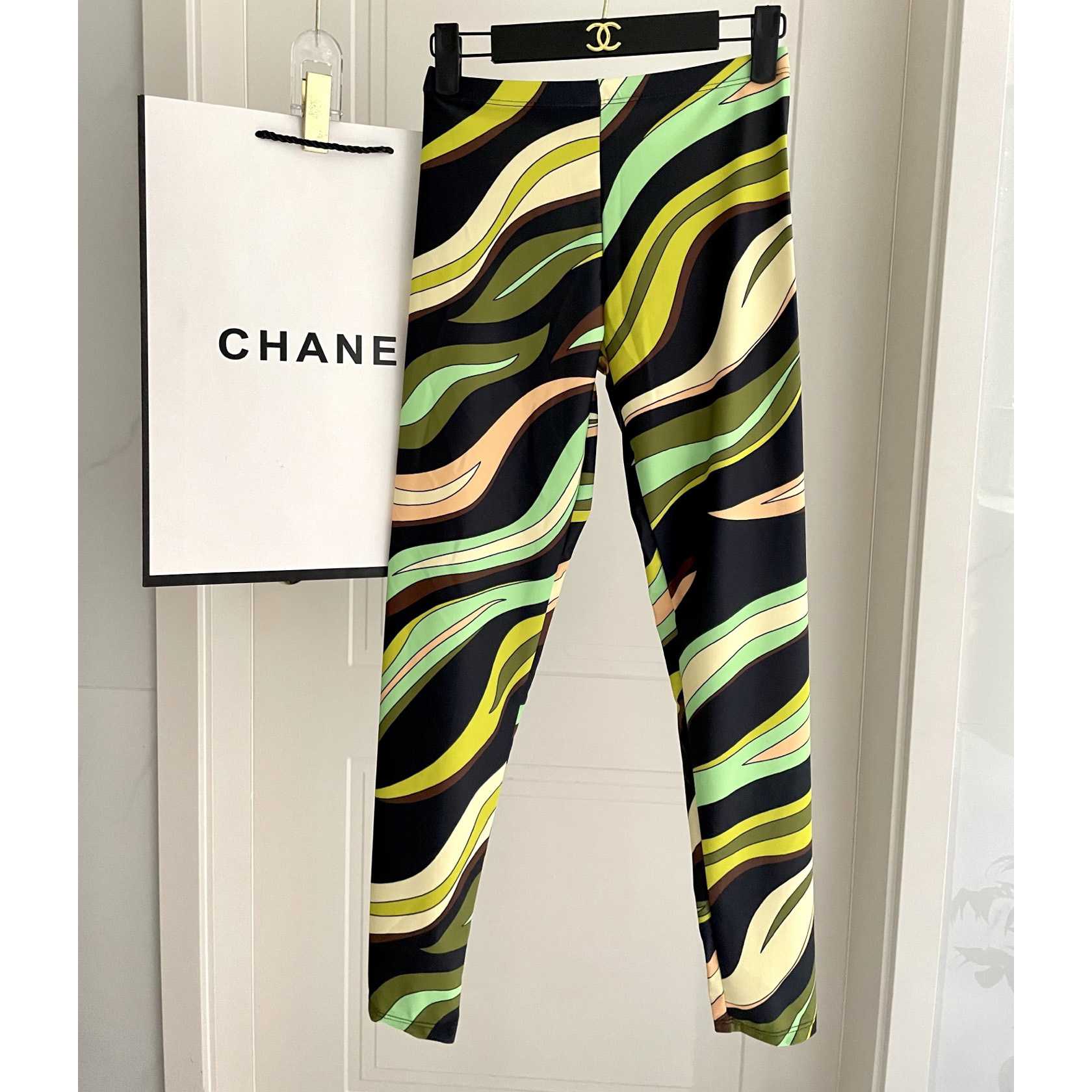 Pucci Iride-Print Crop Top And Leggings - DesignerGu