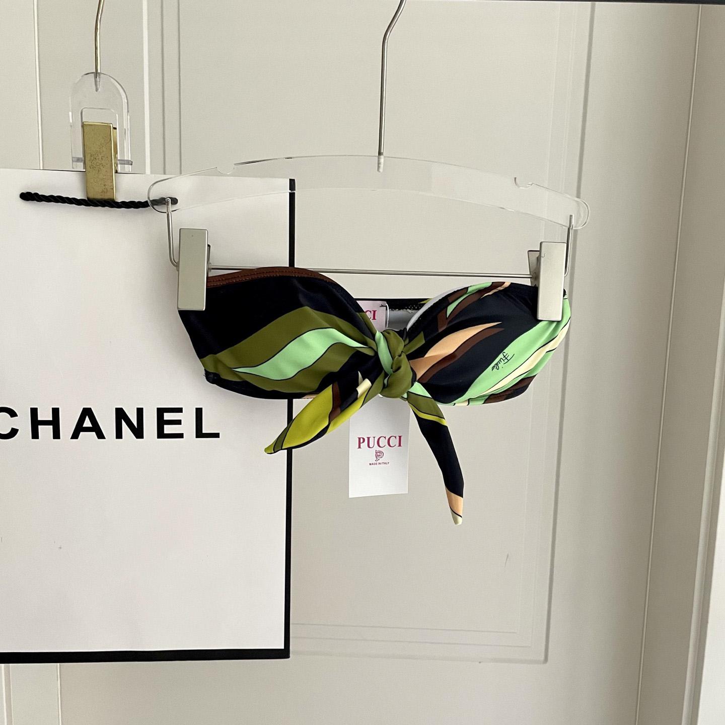 Pucci Iride-Print Crop Top And Leggings - DesignerGu