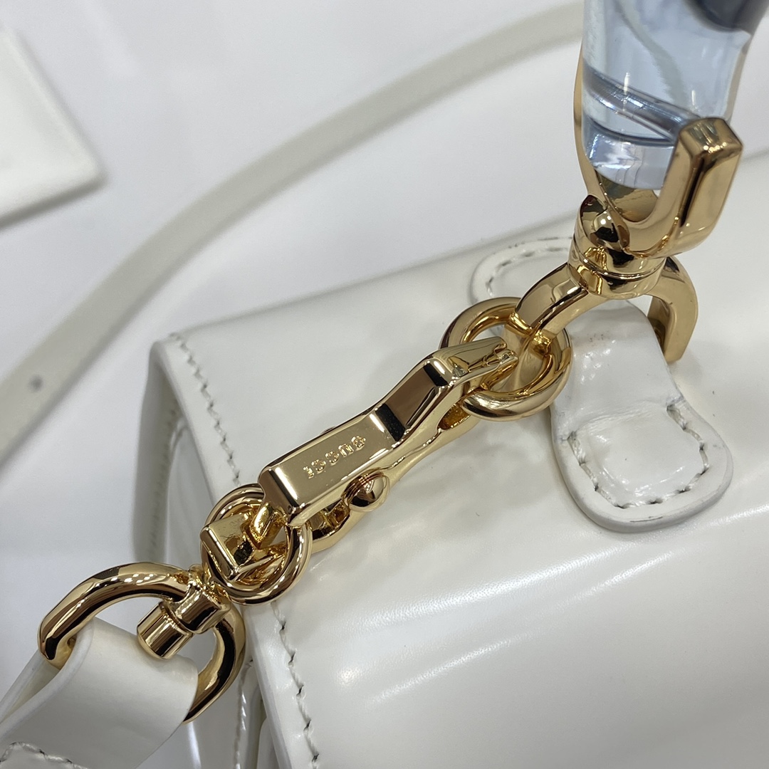 Gucci Bamboo DIva Medium Bag - DesignerGu