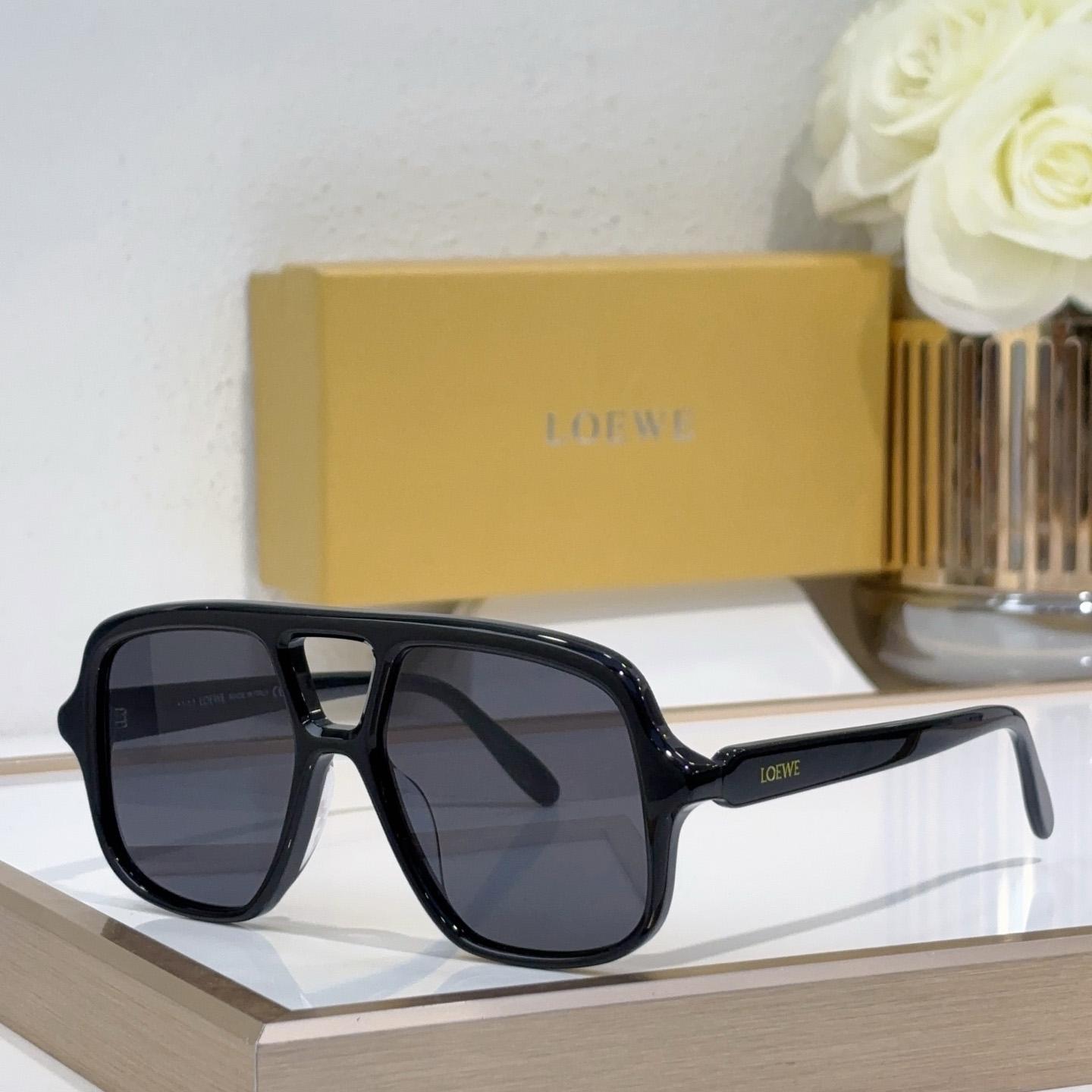 Loewe Aviator Slim Sunglasses  LW40161U - DesignerGu