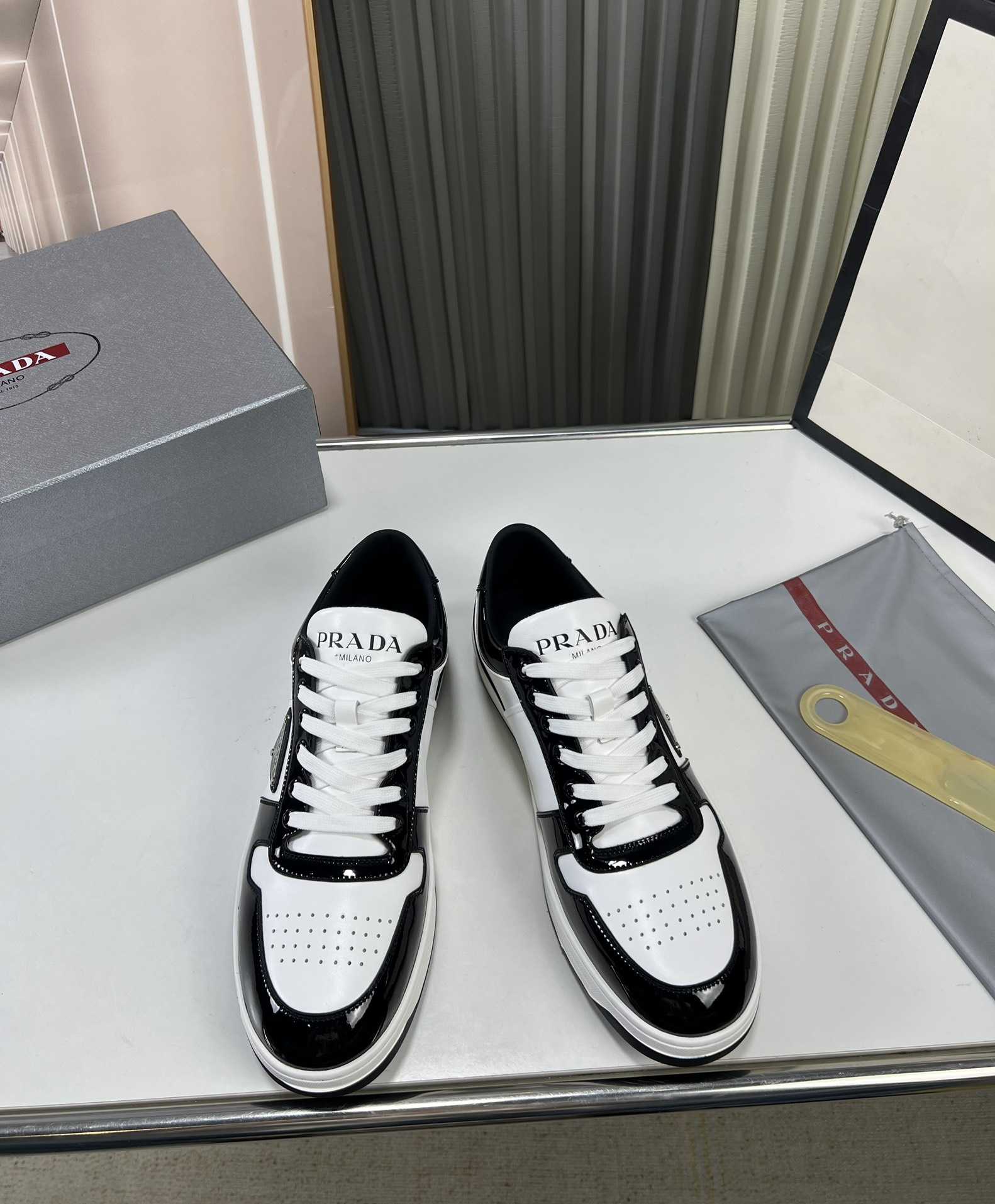 Prada Downtown triangle-logo Sneakers - DesignerGu