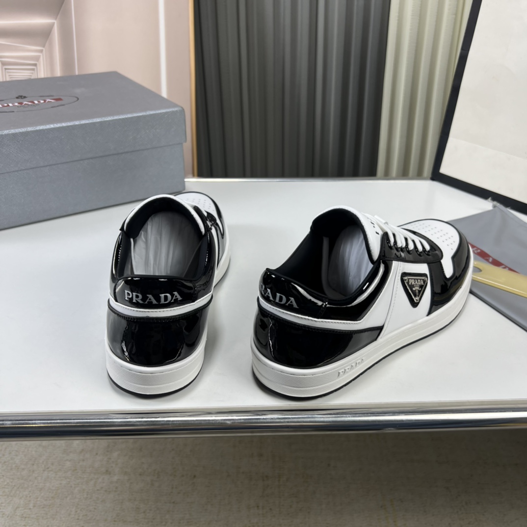 Prada Downtown triangle-logo Sneakers - DesignerGu