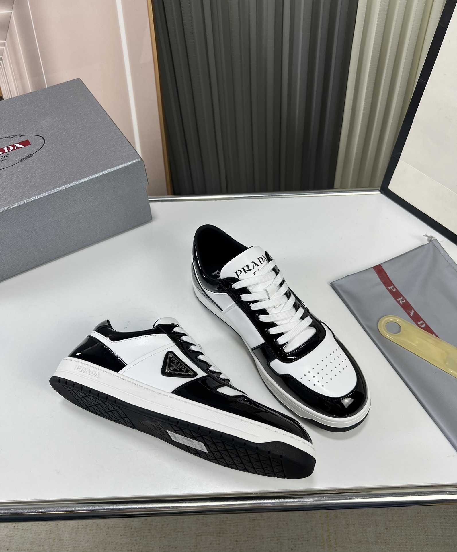 Prada Downtown triangle-logo Sneakers - DesignerGu