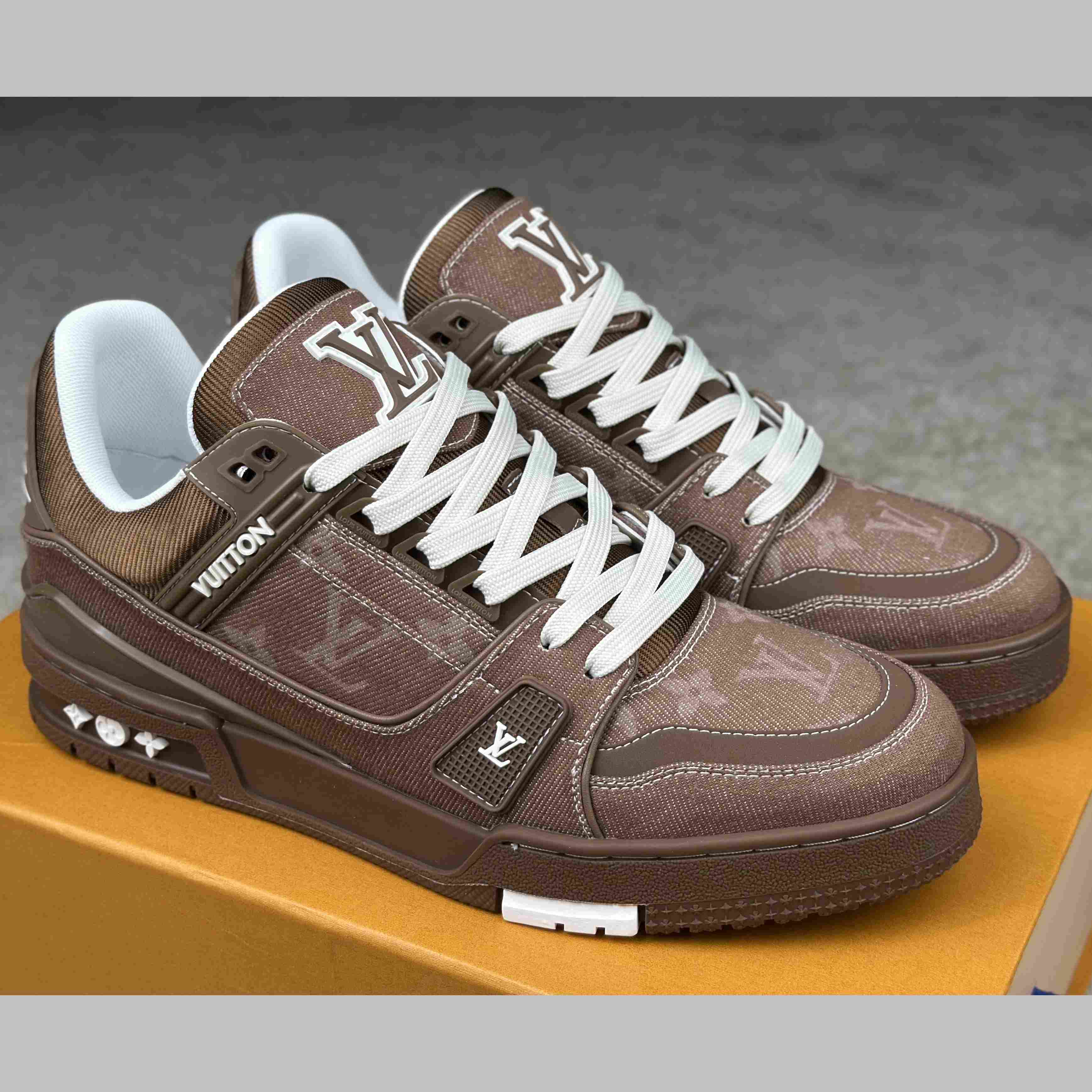 Louis Vuitton LV Trainer Sneaker  1AHT23（ upon uk size） - DesignerGu