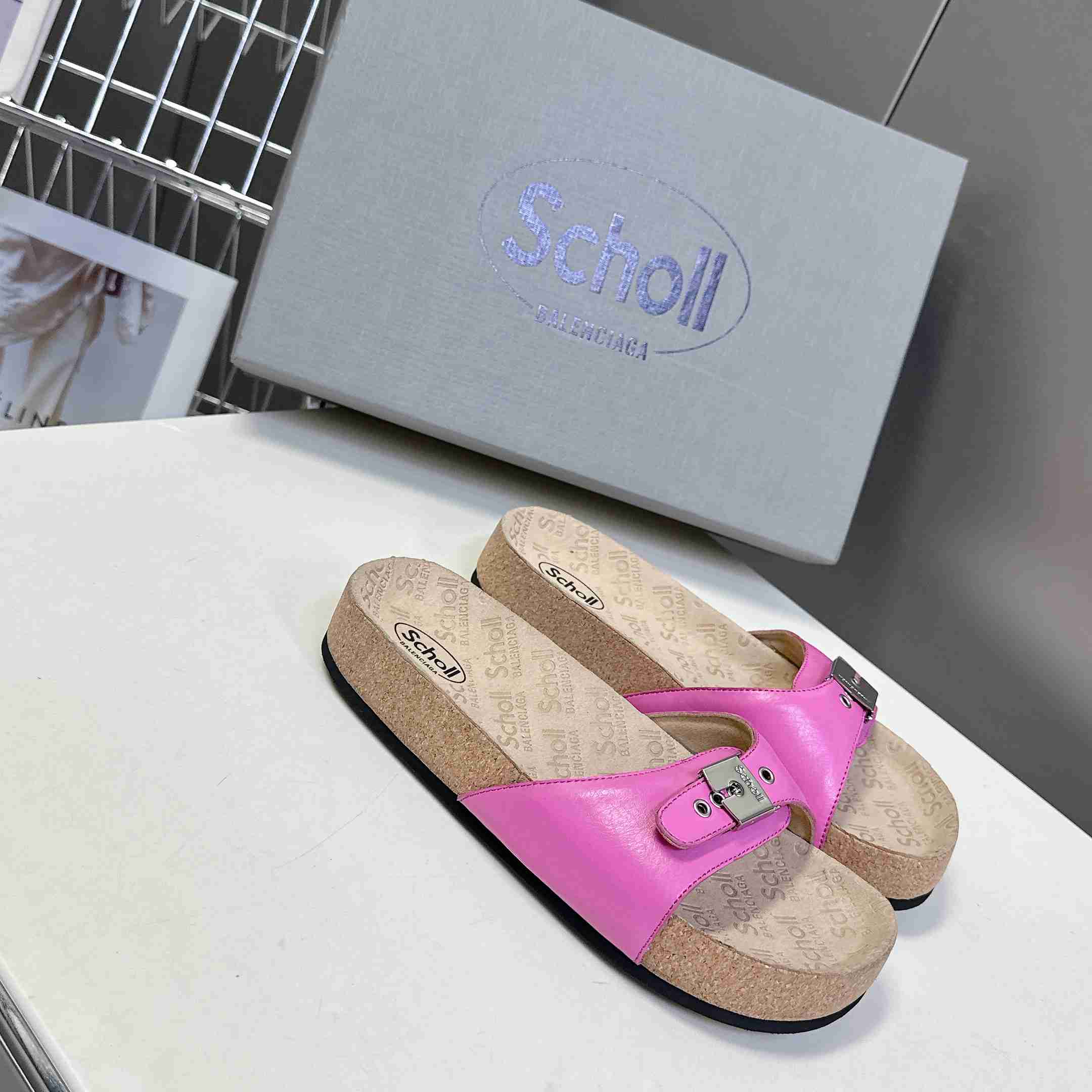 Balenciaga Scholl Flat Sandal In Glossy Pink - DesignerGu