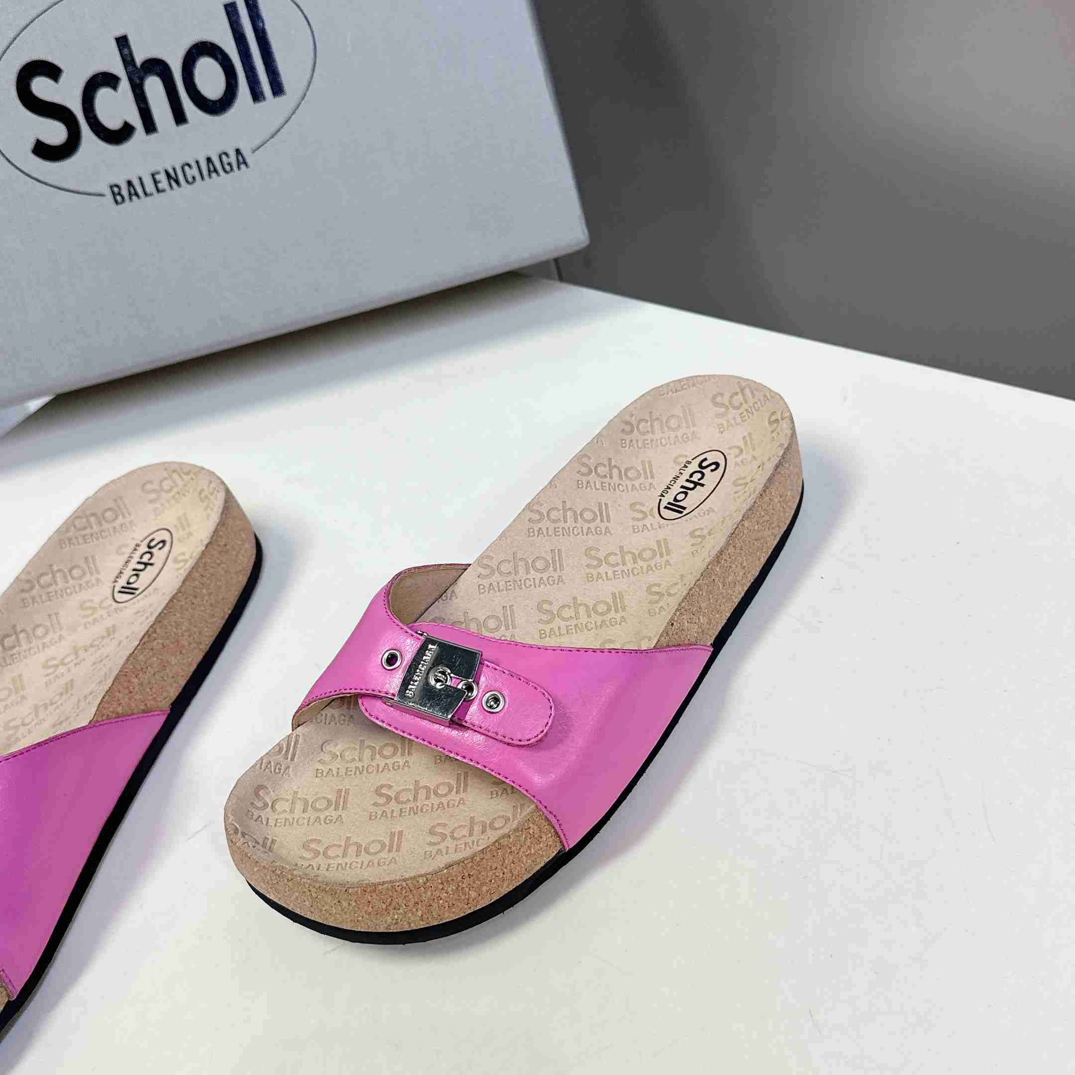 Balenciaga Scholl Flat Sandal In Glossy Pink - DesignerGu