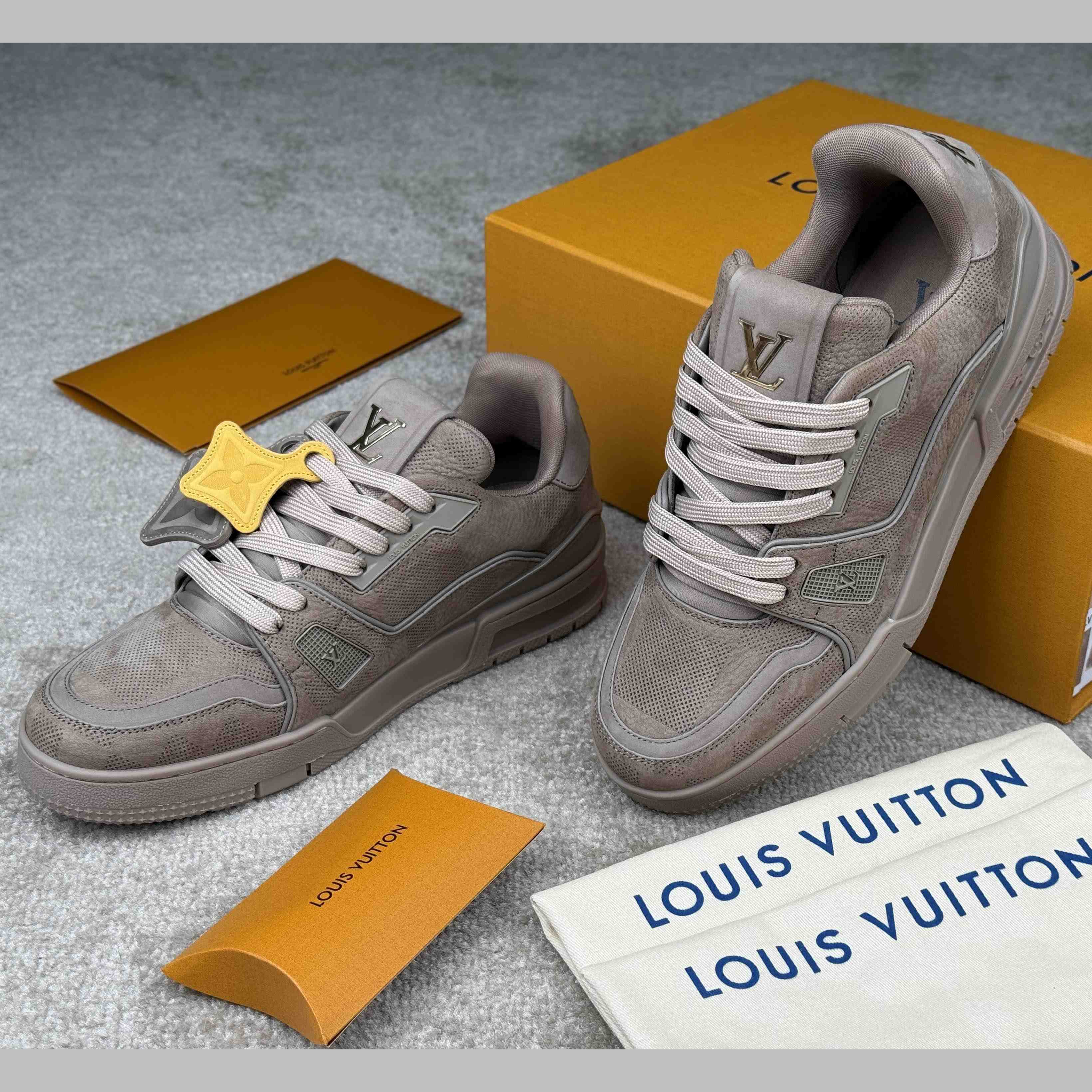 Louis Vuitton LV Trainer Sneaker   1AH622 - DesignerGu