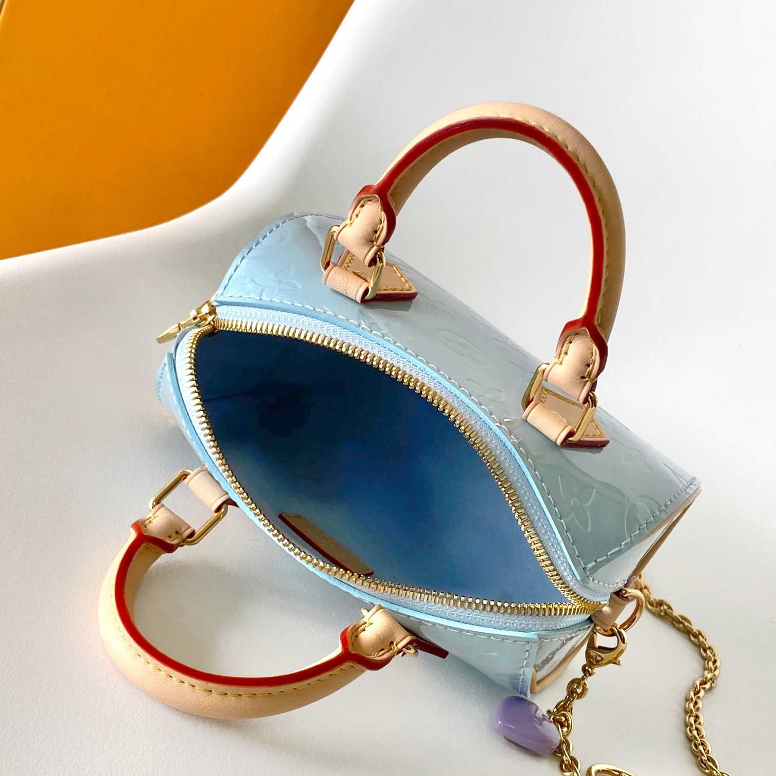 Louis Vuitton Nano Speedy Monogram Vernis Leather  16x10x7.5cm  M83000 - DesignerGu