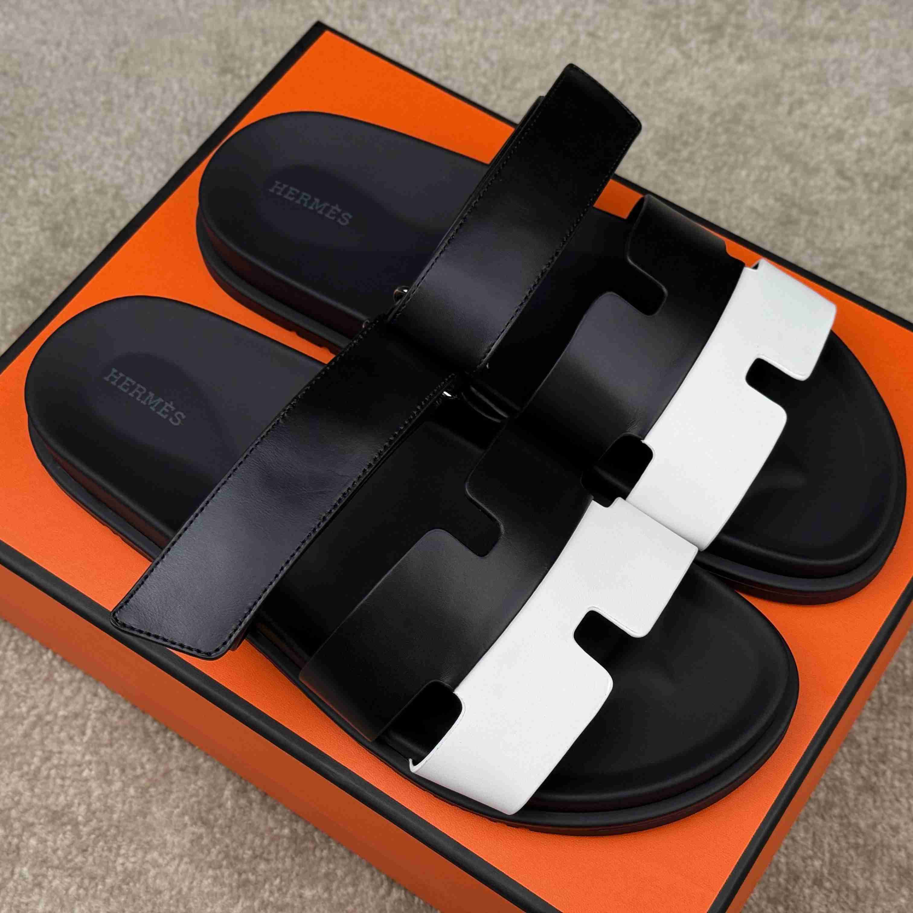 Hermes Chypre Sandal - DesignerGu