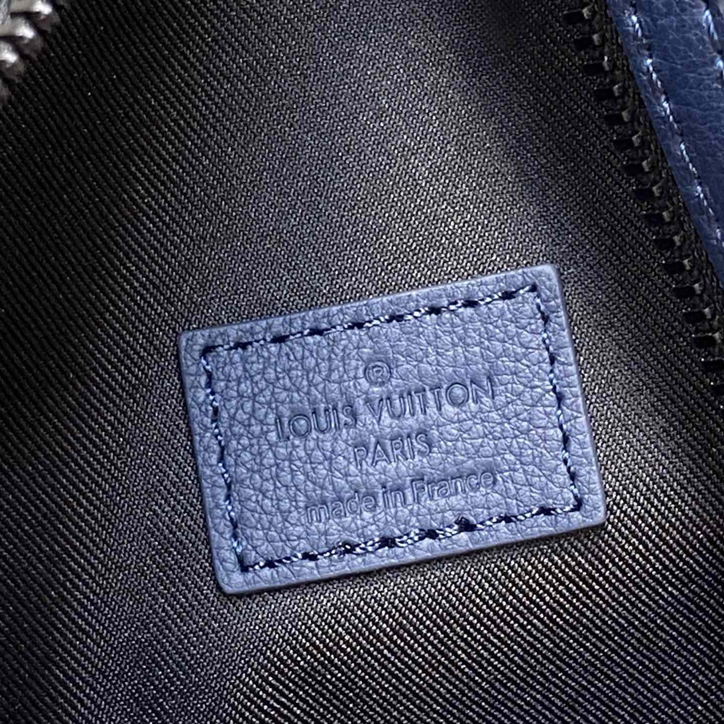 Louis Vuitton Duo Slingbag   M24467 - DesignerGu