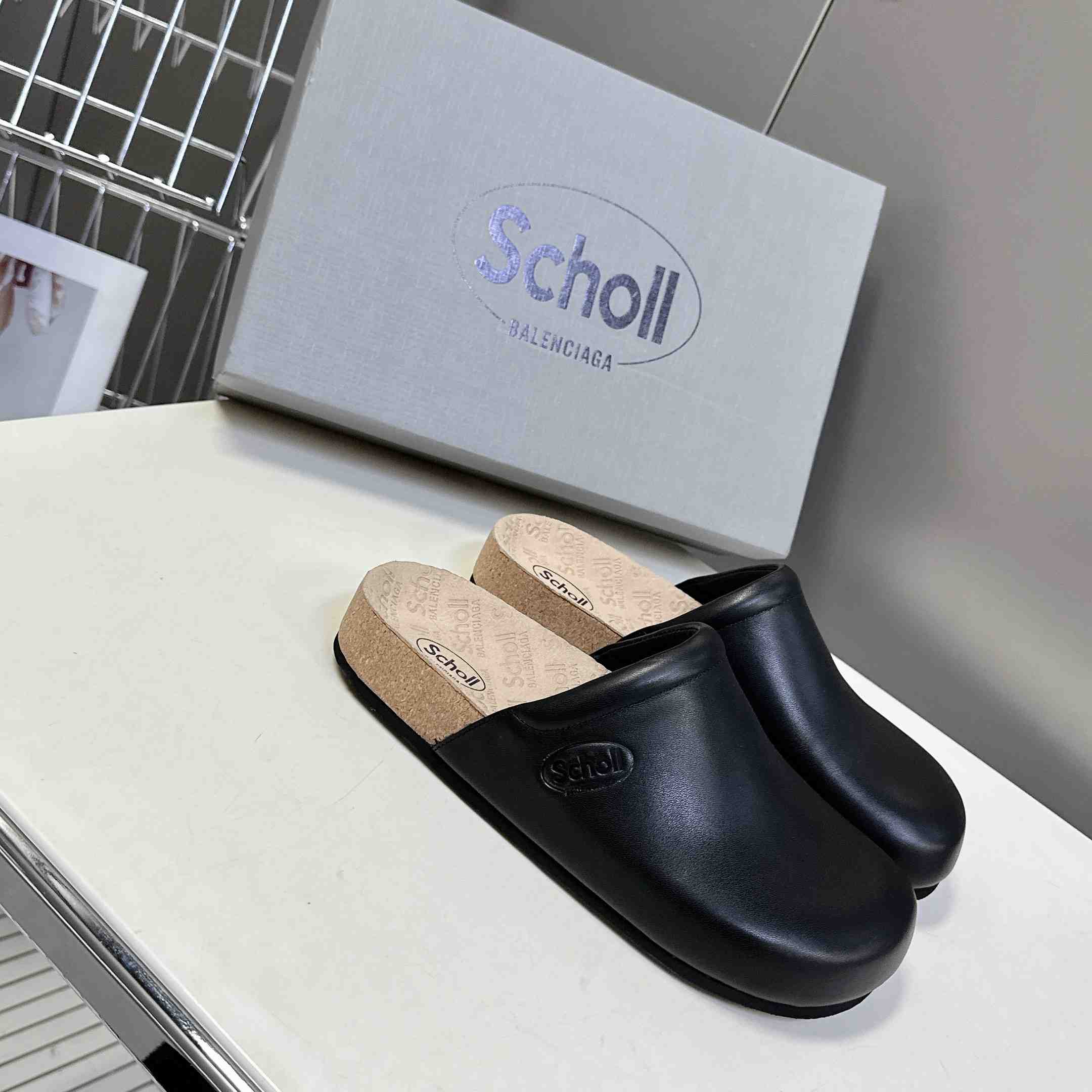 Balenciaga Scholl Flat Mule In Black - DesignerGu