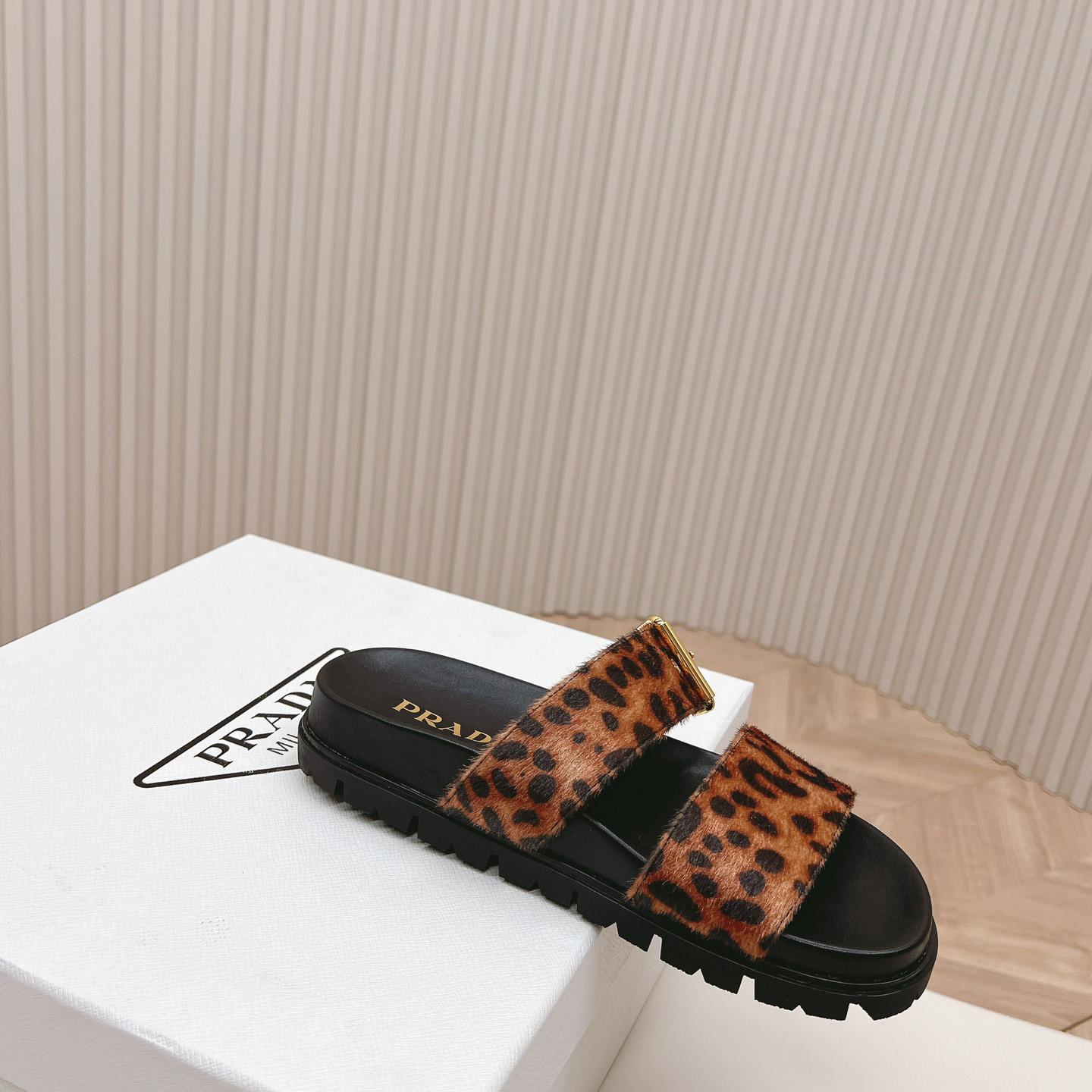 Prada Printed Leather Slides - DesignerGu