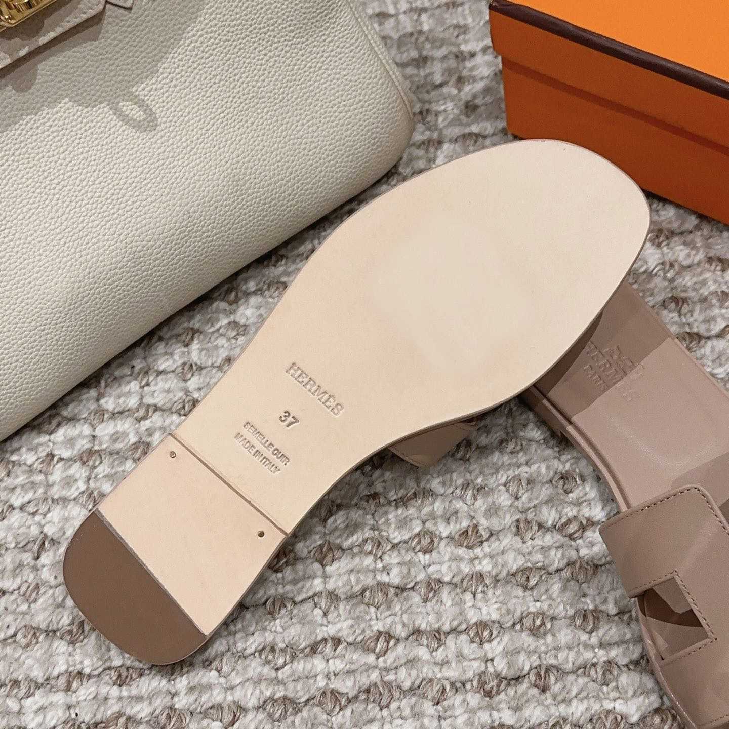 Hermes Oran Sandal - DesignerGu