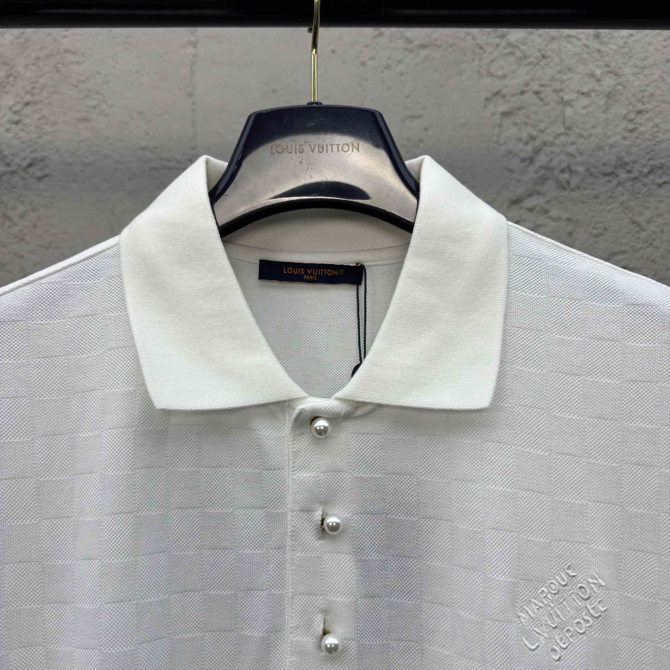 Louis Vuitton Damier Signature Polo Shirt  1AGIL7 - DesignerGu