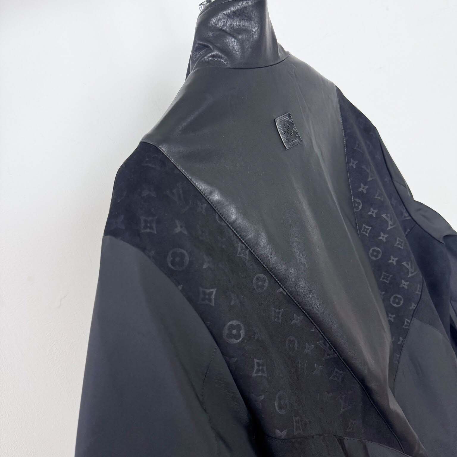 Louis Vuitton Leather Mix Track Top   1AHVM1 - DesignerGu