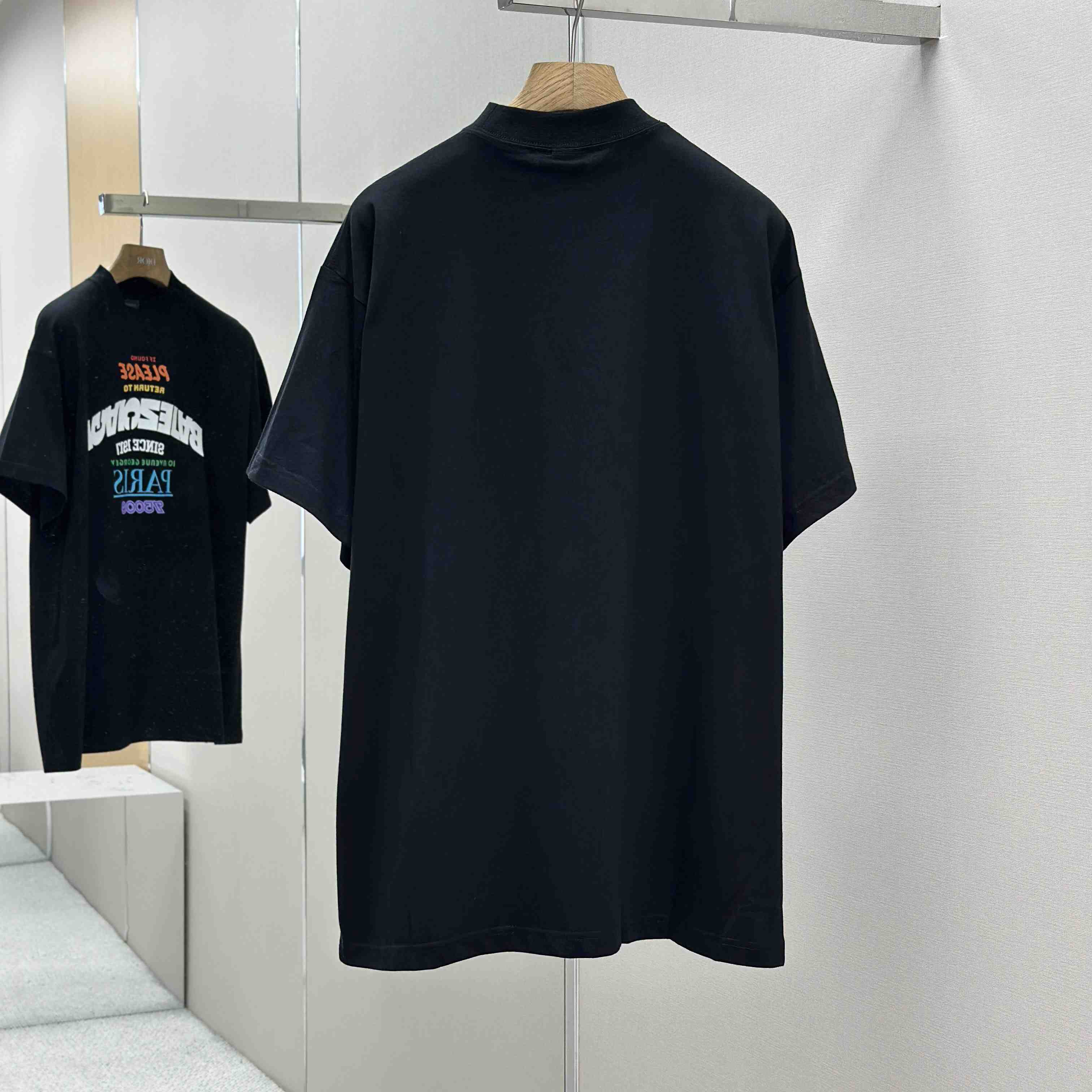 Balenciaga Oversized T-Shirt  - DesignerGu
