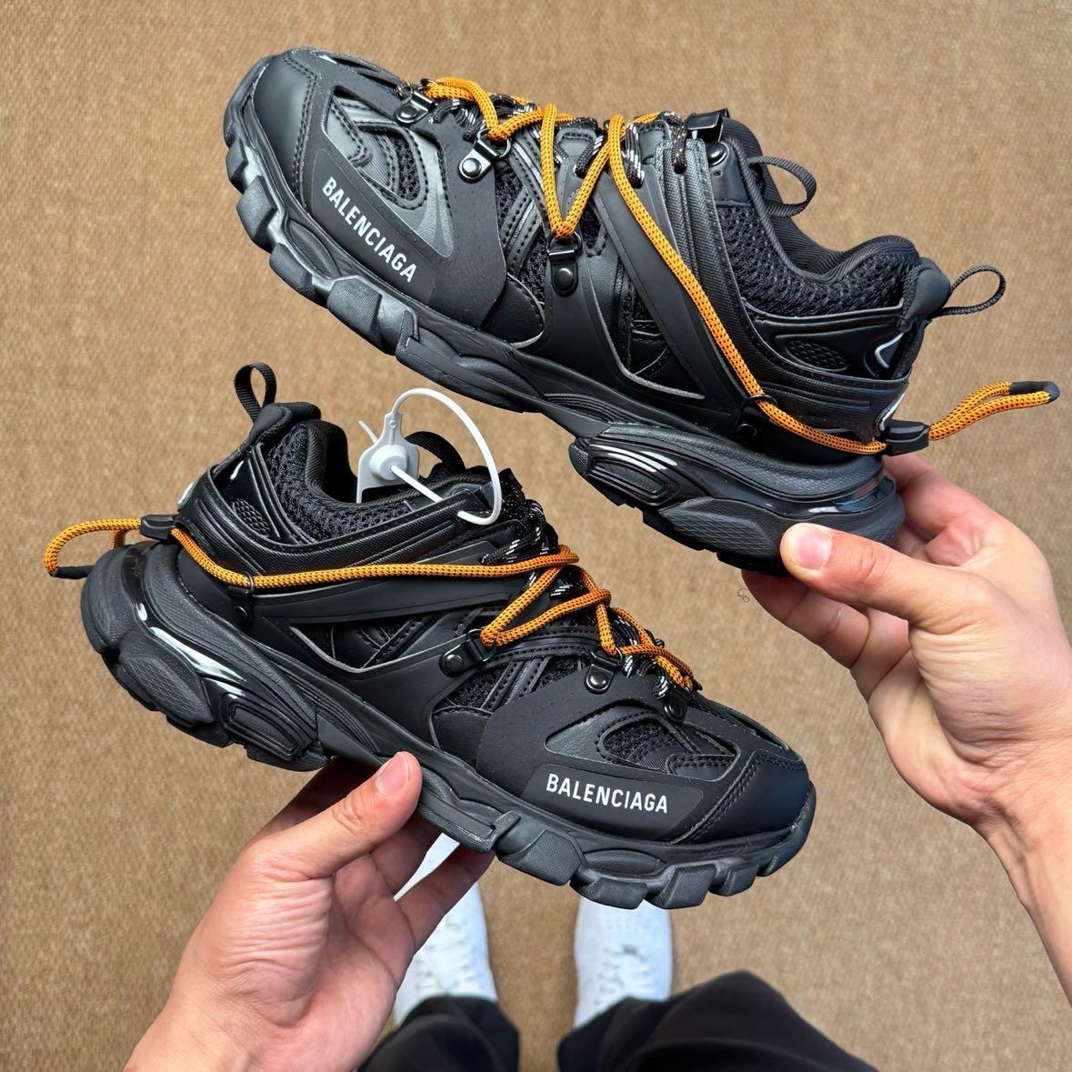 Balenciaga Track Trail Laces Sneaker In Black - DesignerGu