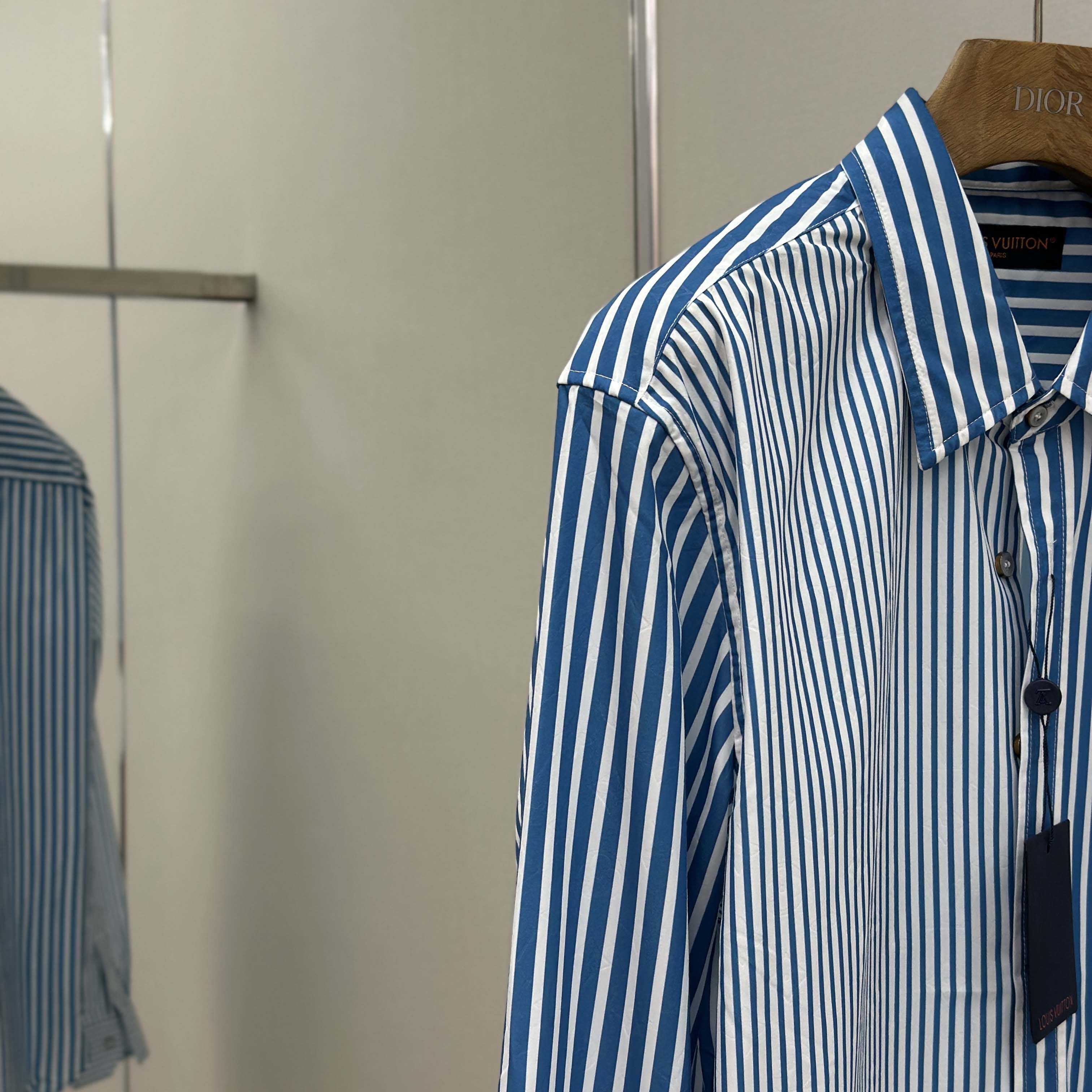 Louis Vuitton Monogram Patchwork Striped Shirt     1AHVWM - DesignerGu