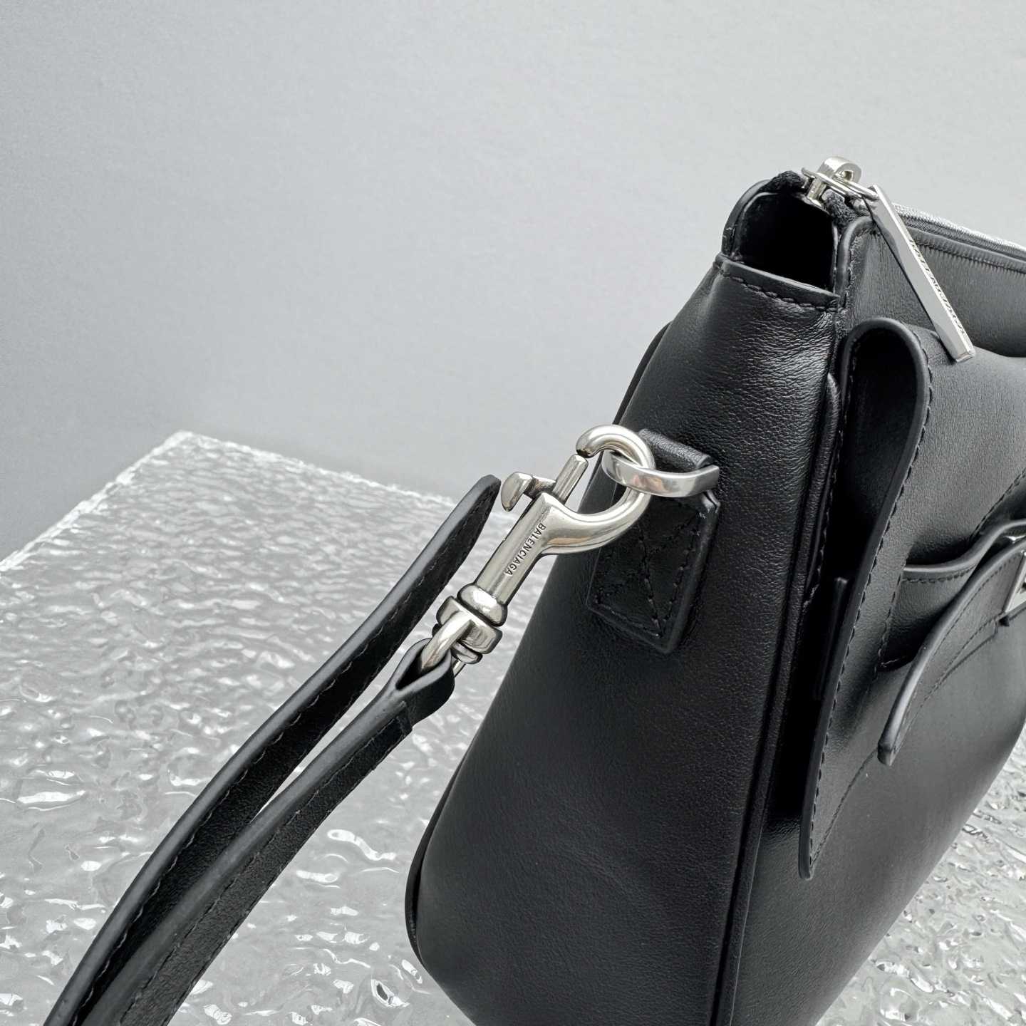 Balenciaga Bel Air Zipped Messenger Bag Small In Black - DesignerGu