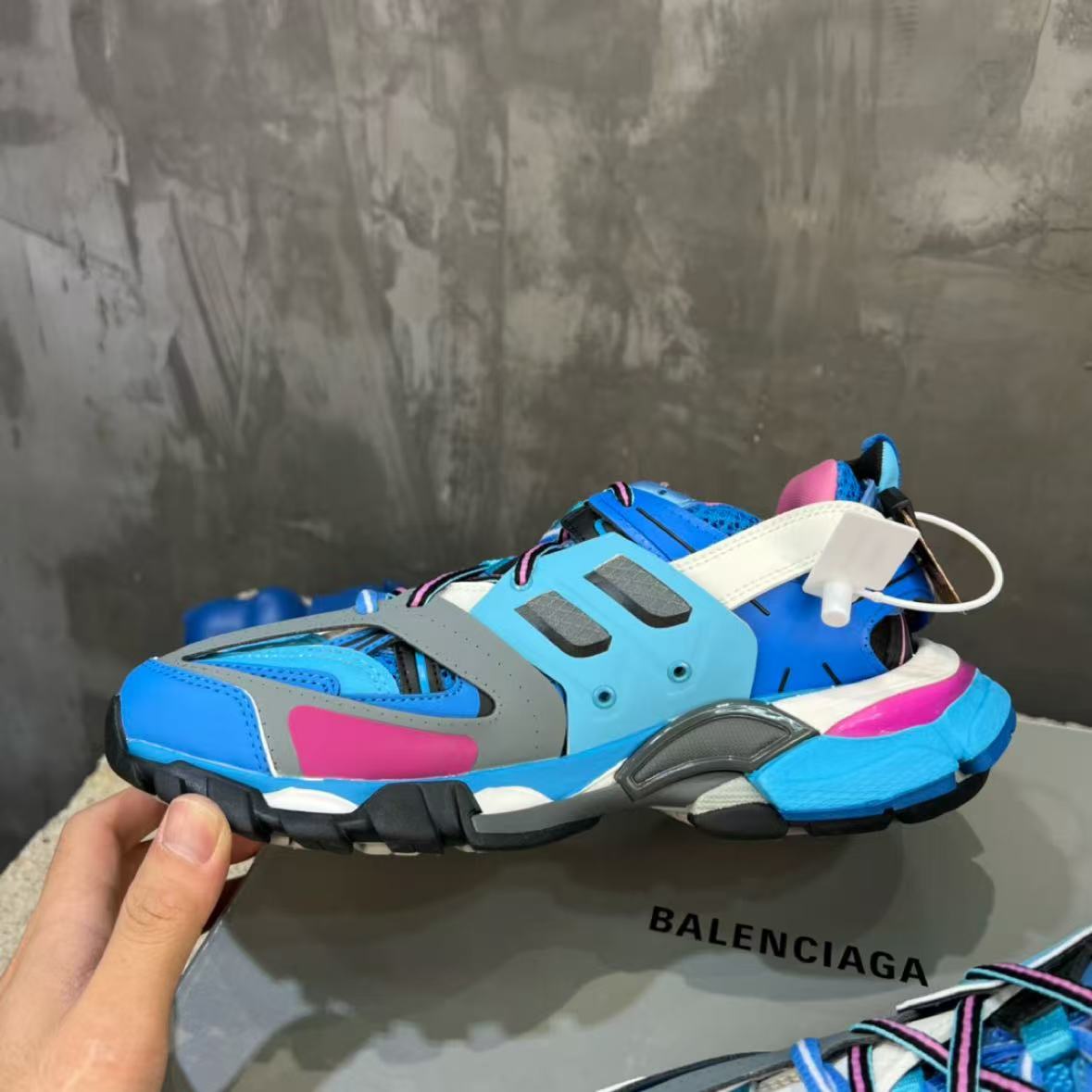 Balenciaga Track Sneakers - DesignerGu