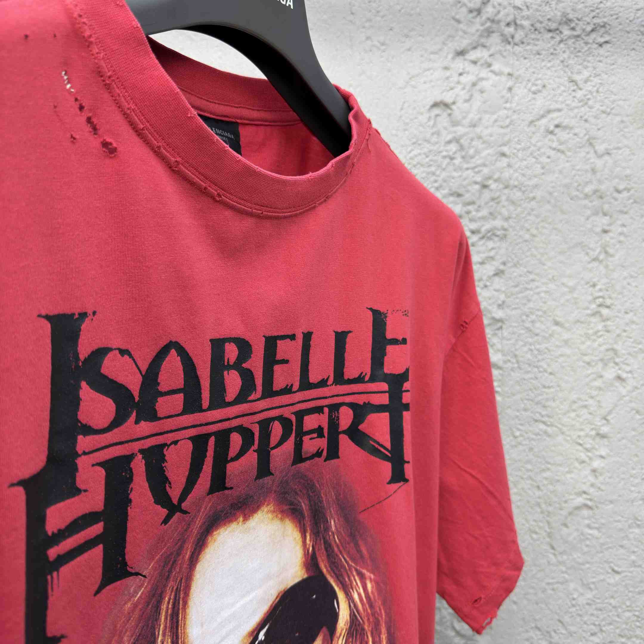 Balenciaga Isabelle Boxy T-Shirt in faded red dry jersey - DesignerGu