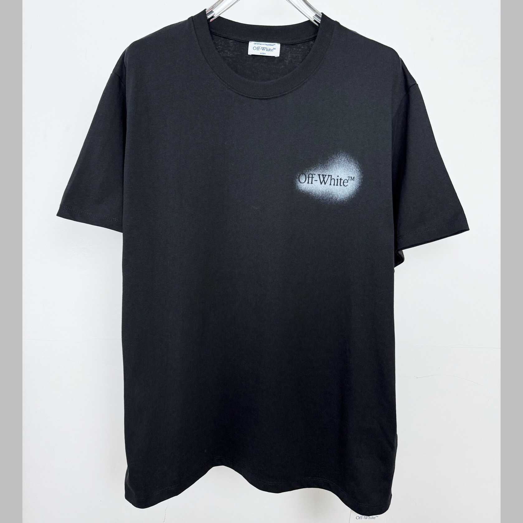 Off-White Spray Arrow T-Shirt - DesignerGu