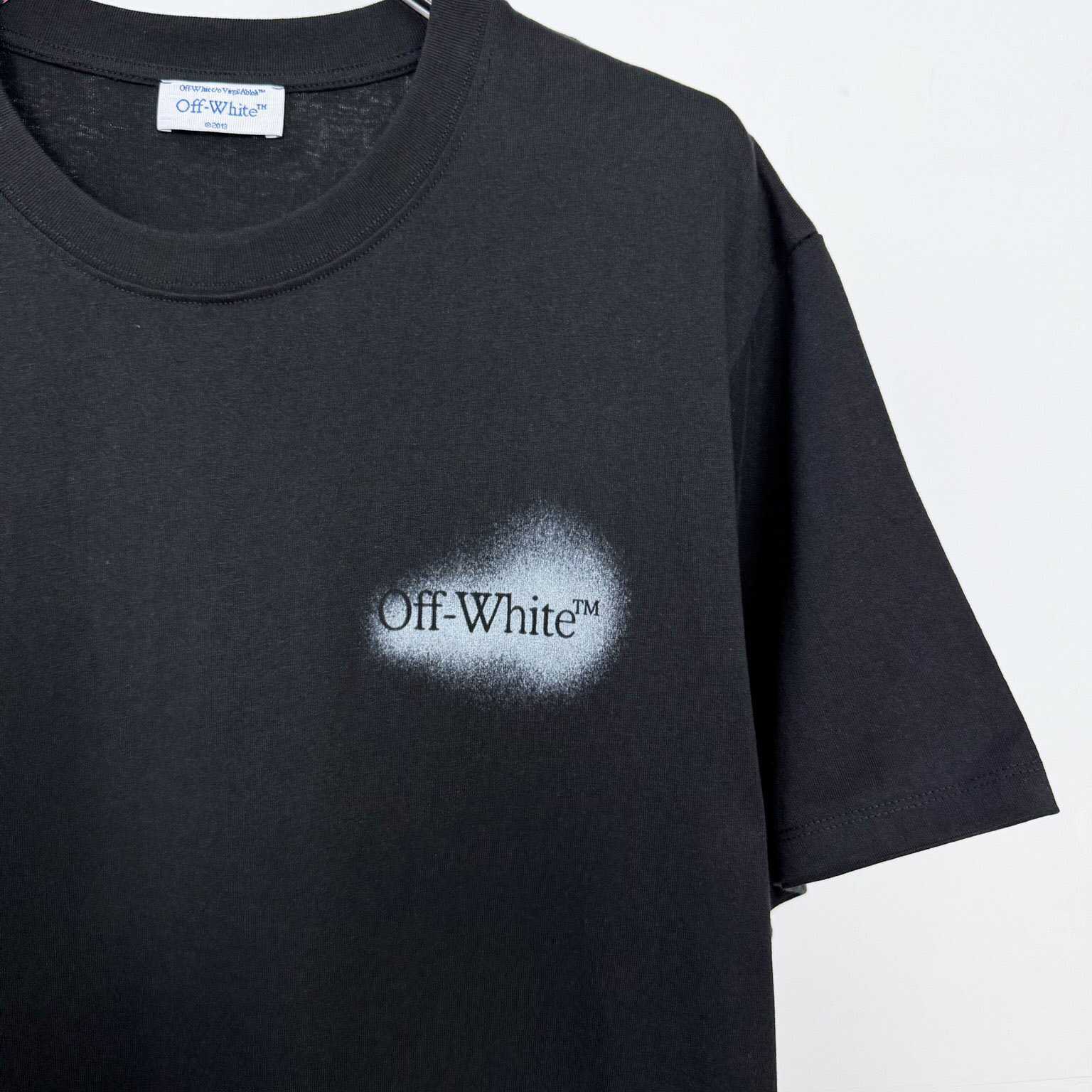 Off-White Spray Arrow T-Shirt - DesignerGu