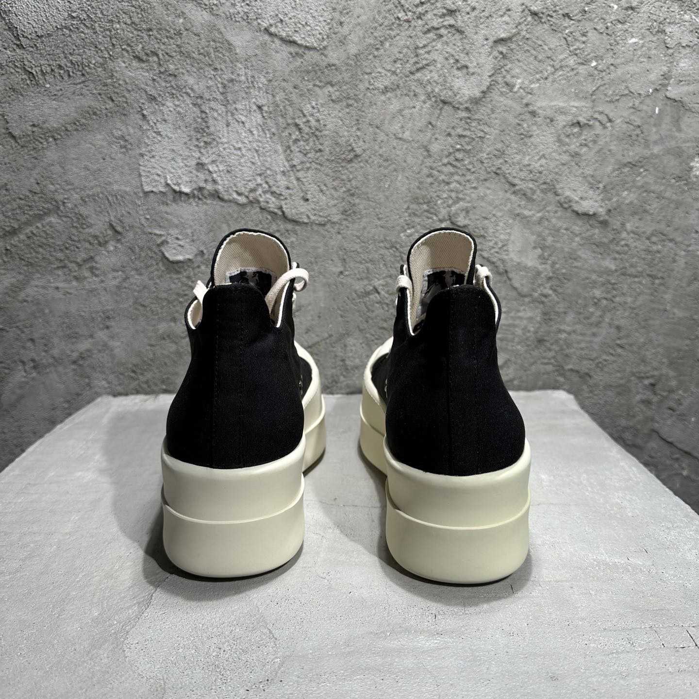 Rick Owens Low-Top Sneakers XZ2002     (50% Off Sale) - DesignerGu