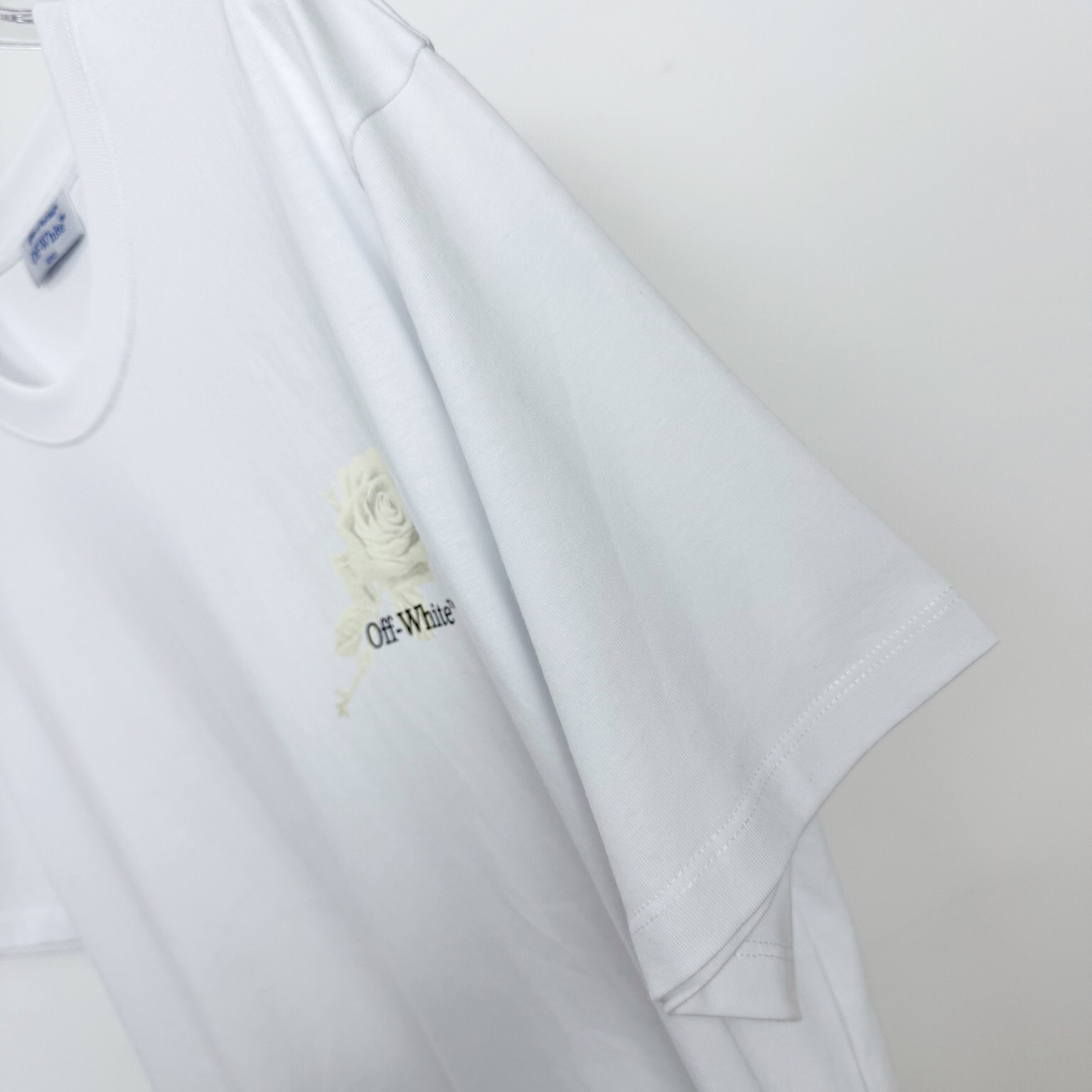 Off-White Roses Arrows-print T-shirt  - DesignerGu